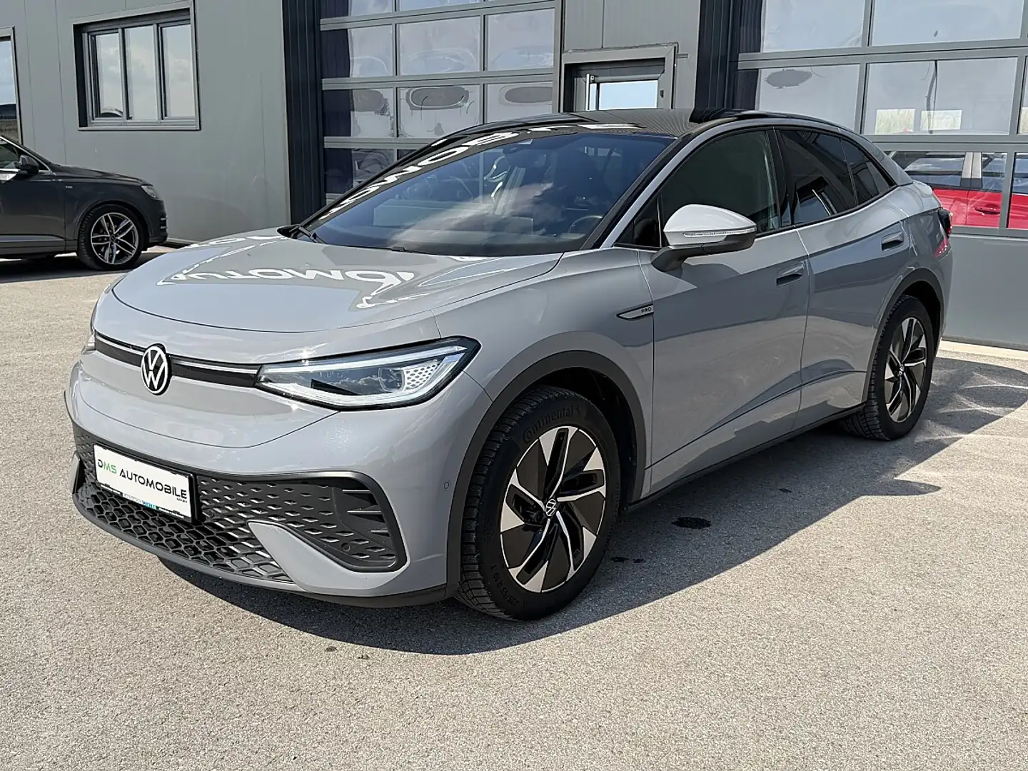 Volkswagen ID.5 Pro 128kW / 77kWh *SPORTSITZE* Grau - 1