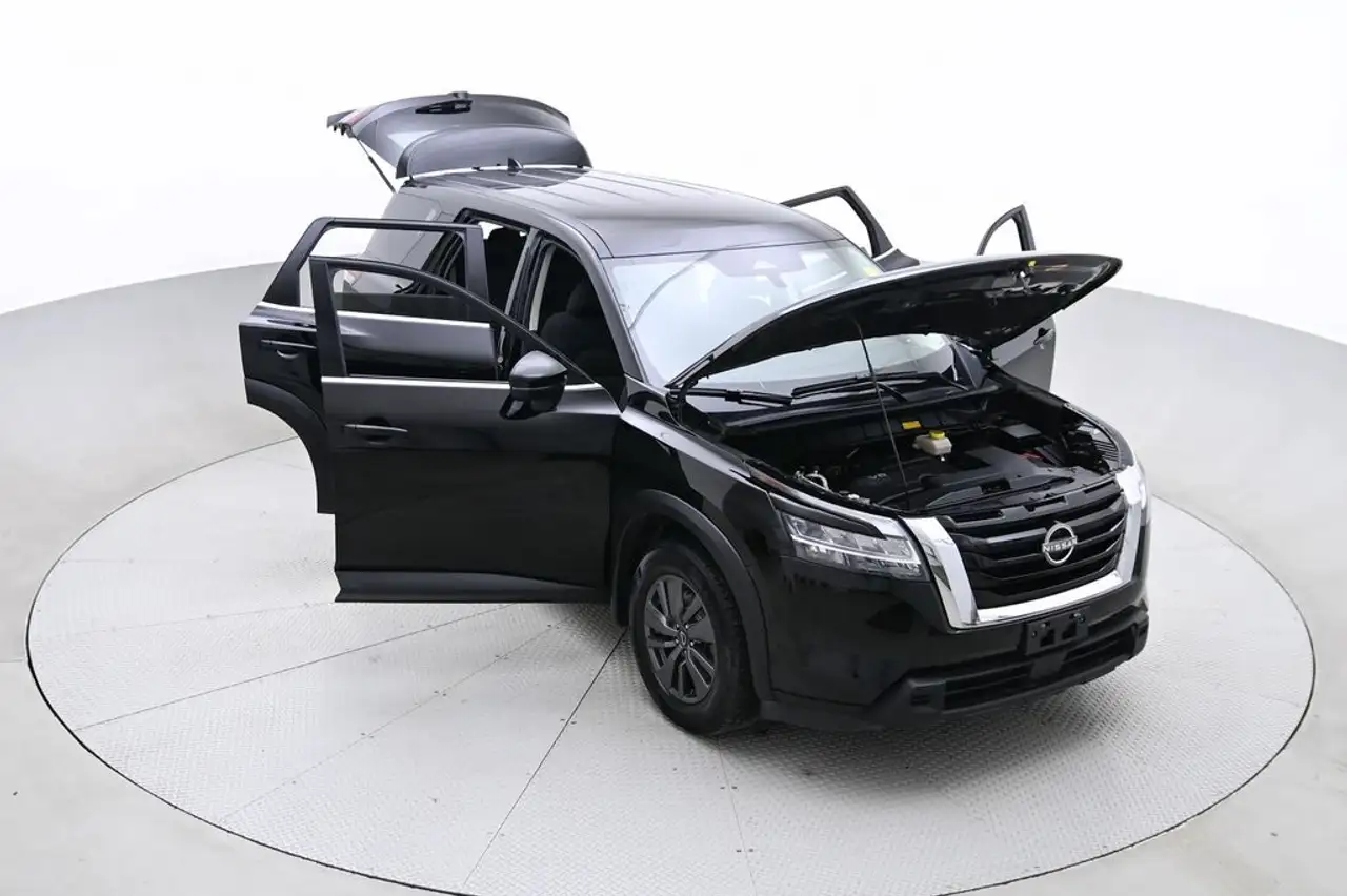 Nissan Pathfinder fotografie Nissan Pathfinder