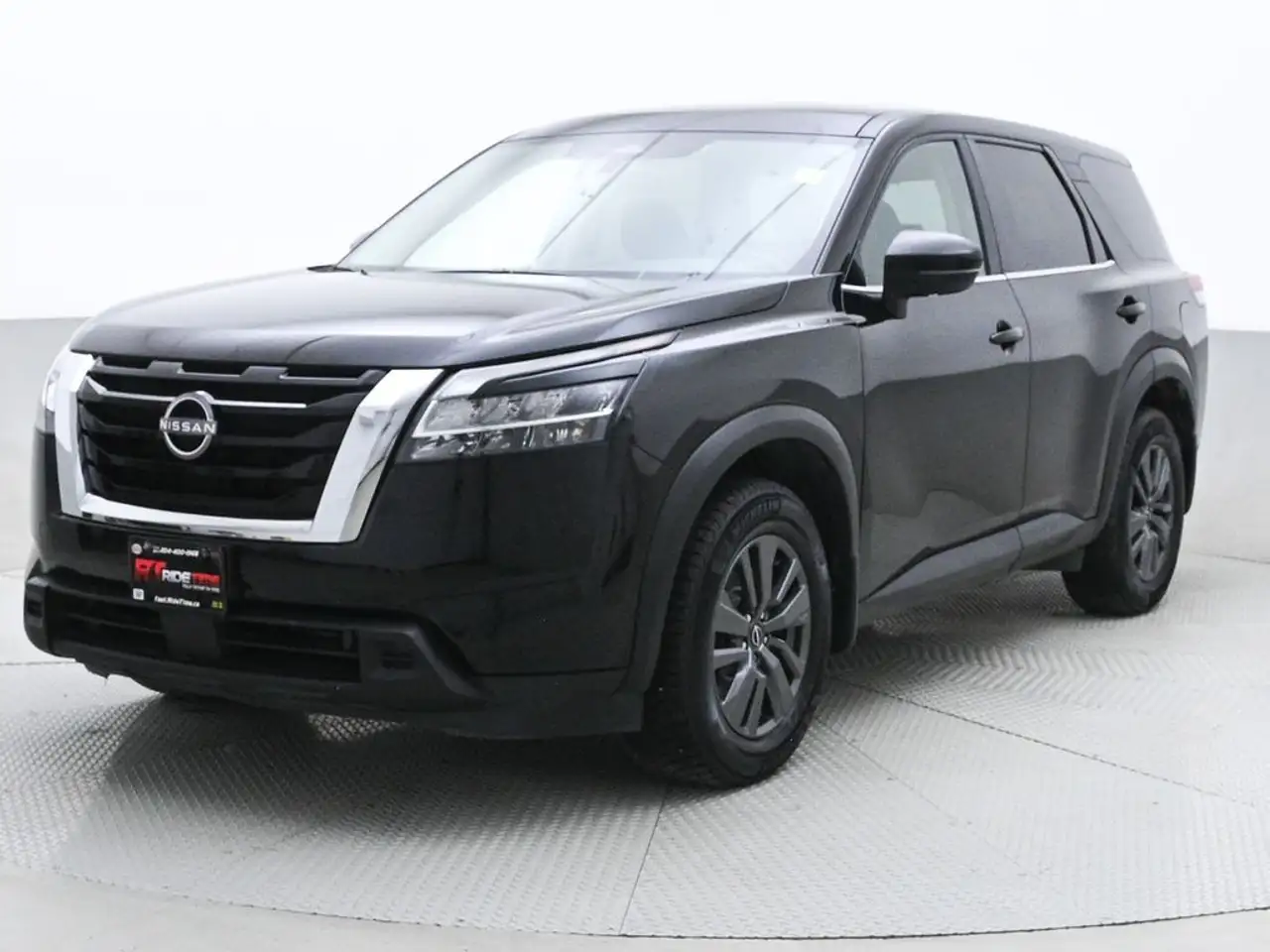 Nissan Pathfinder fotografie Nissan Pathfinder