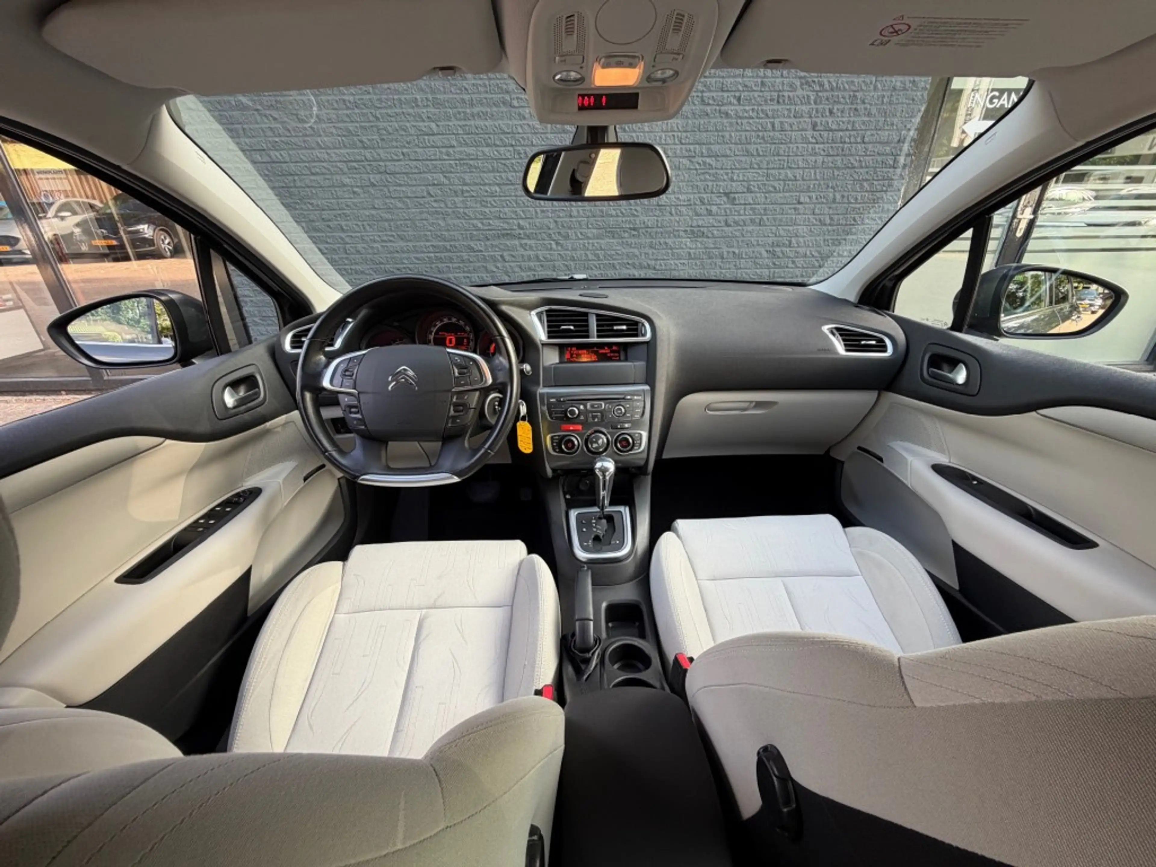 Citroen C4 1.6 VTI TENDANCE — photo 12