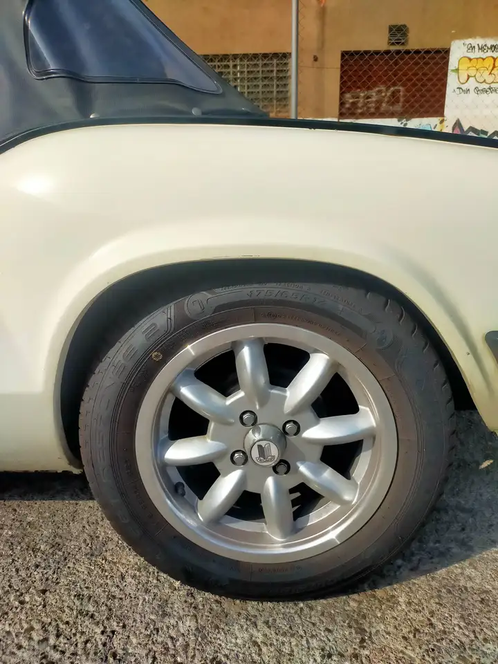 Triumph Spitfire 1500, foto 8