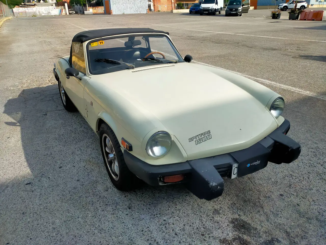 Triumph Spitfire 1500, foto 3