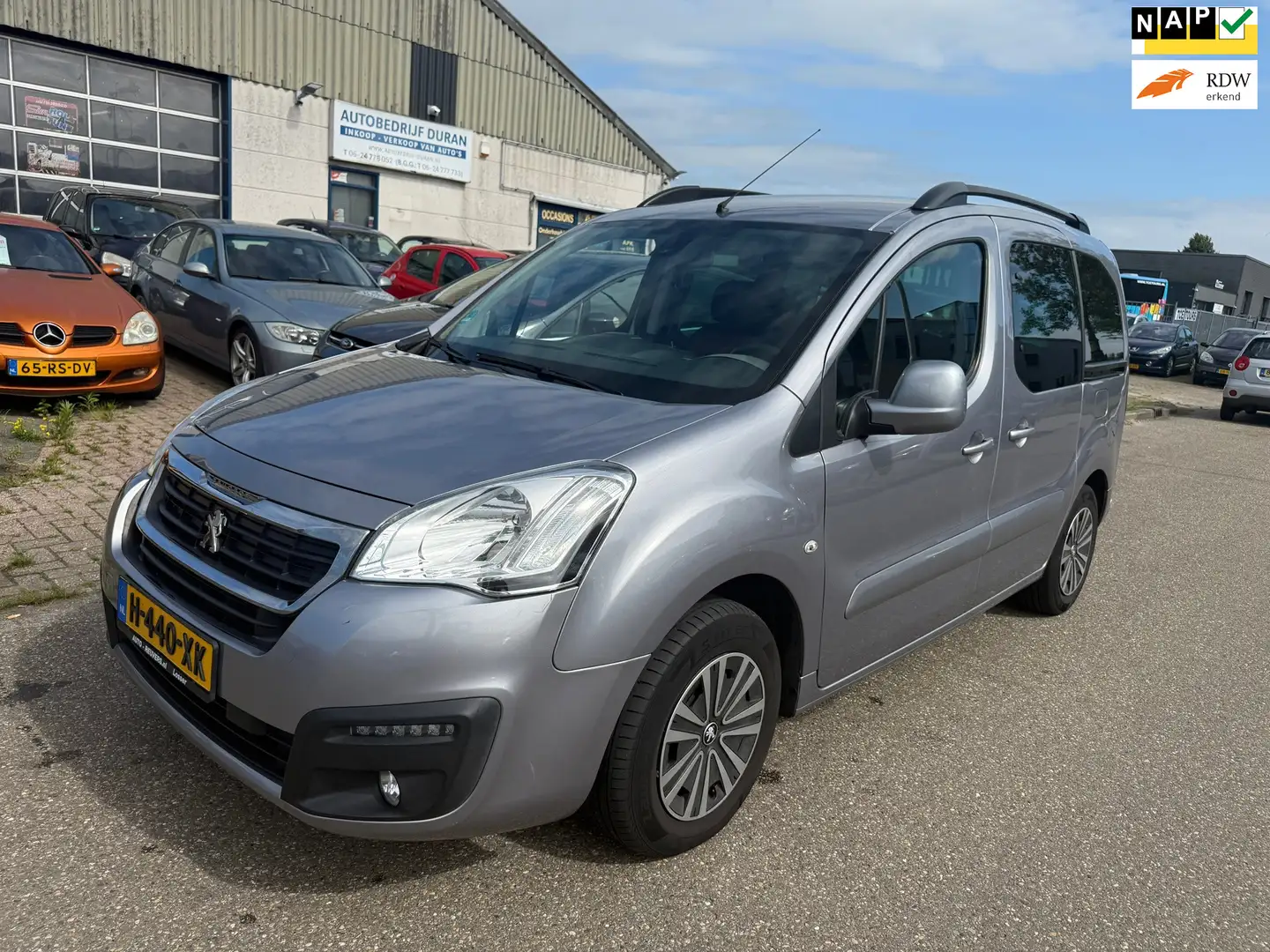 Peugeot Partner Tepee 1.6 BlueHDi Active Automaat Bj:2016 Grijs - 1
