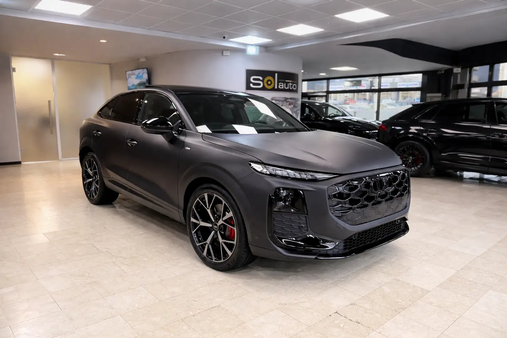 Audi Q3 2.0 tdi S line edition 150cv s-tronic - 1