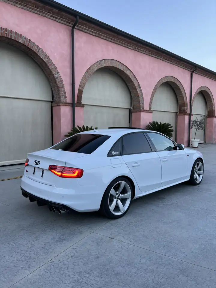 Audi S4