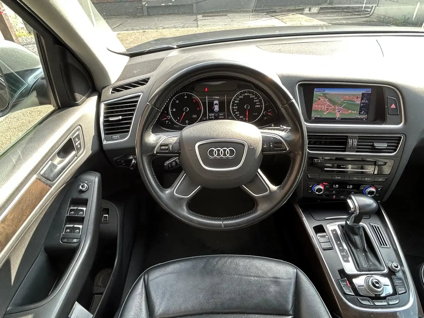 Audi Q5 3.0TDi V6 Quattro S tronic 245ch CAMERA/XENON/NAVI Grijs - 2
