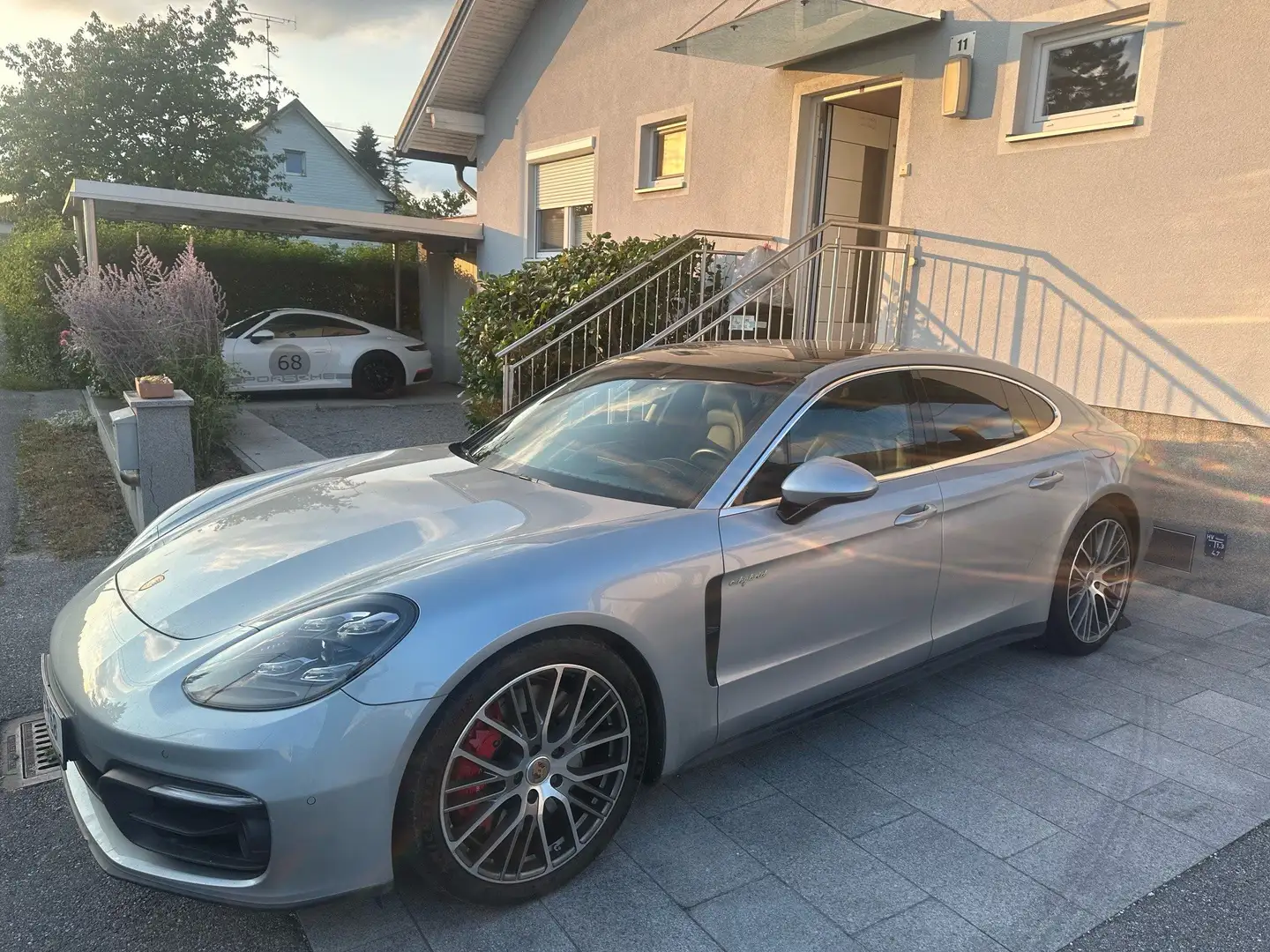 Porsche Panamera 4 S E-Hybrid PHEV Gris - 1