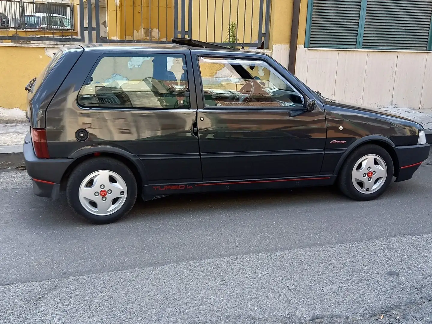 Fiat Uno 3p 1.4 ie turbo Racing Grijs - 2