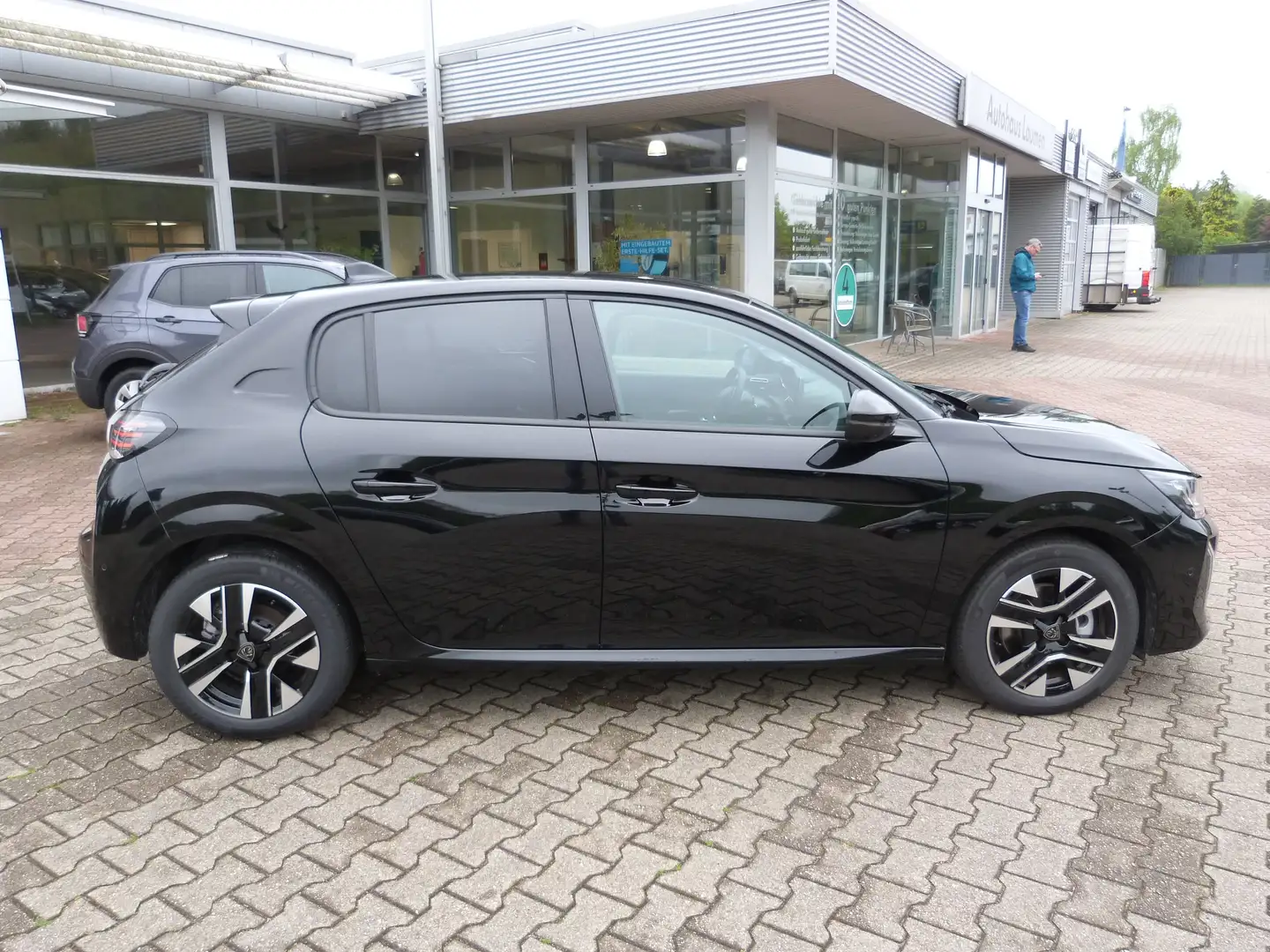 Peugeot 208 PureTech 100 Allure, ACC, CAM, LED, SHZ, Kessy Schwarz - 2