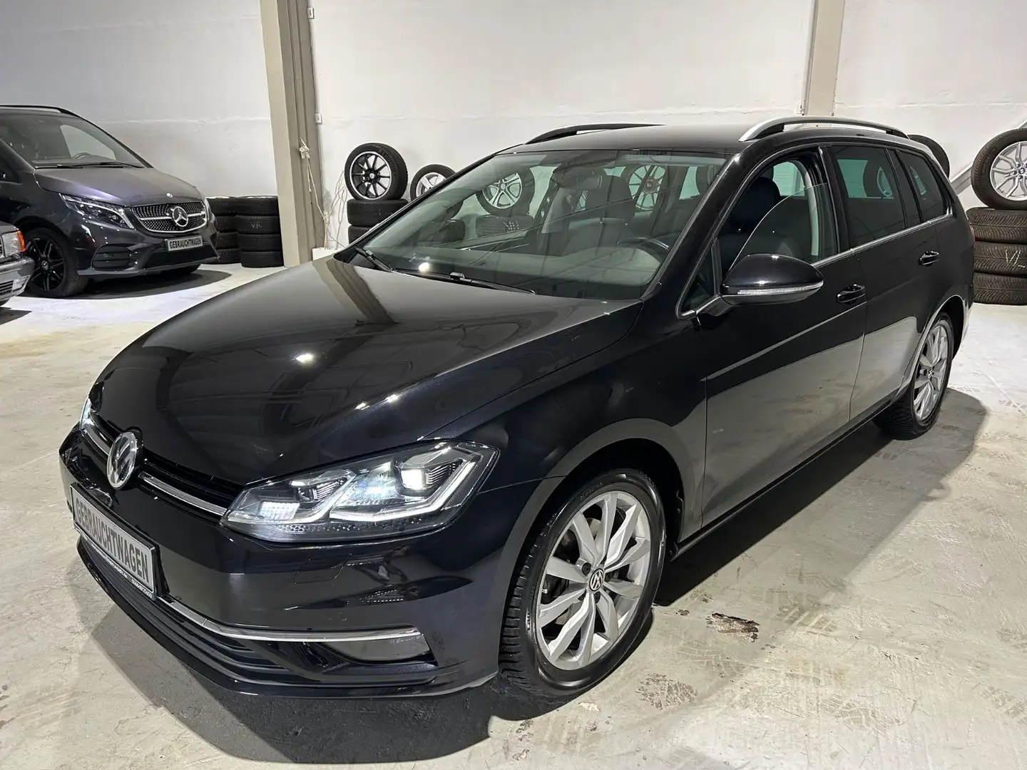 Volkswagen Golf VII 1.5 TSI Variant Highline*LED*Standhzg.* Noir - 1