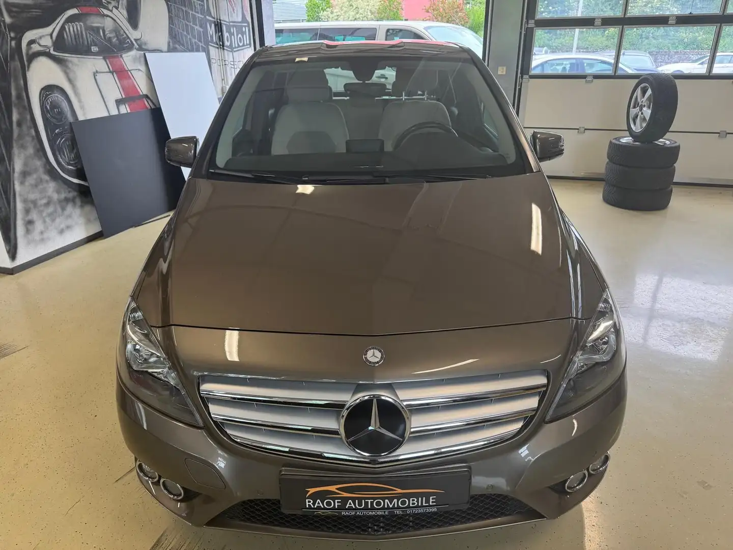 Mercedes-Benz B 180 KAT SHZ KLIMA 2HAND TEMPOMAT Gris - 2