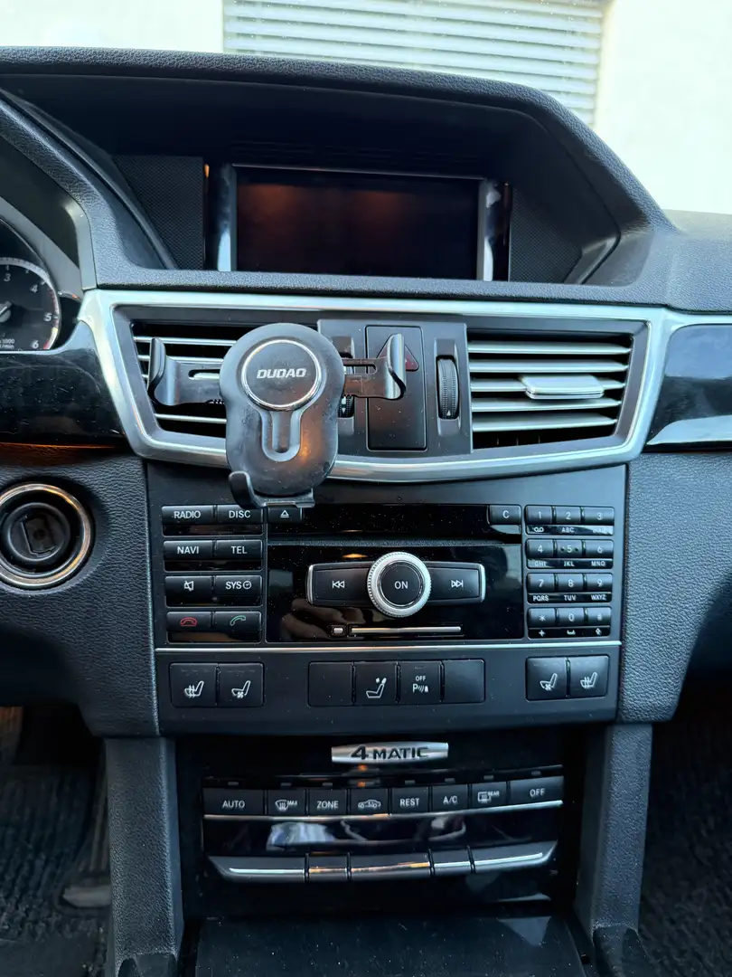 Mercedes-Benz E 350 BlueEfficiency 4MATIC CDI Aut. - 2