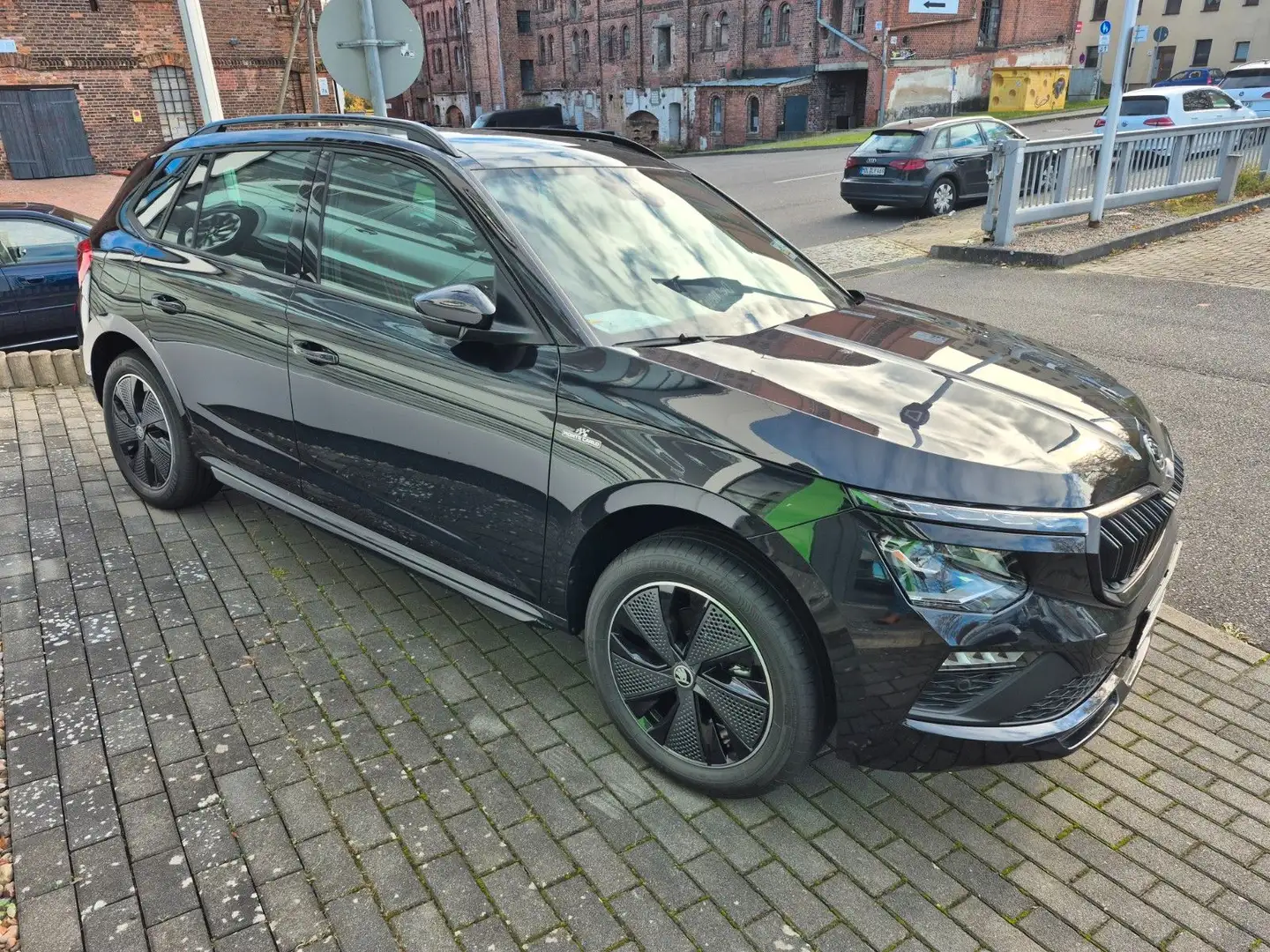 Skoda Kamiq 1.5 TSI DSG Monte Carlo *Tageszulassung* Noir - 2