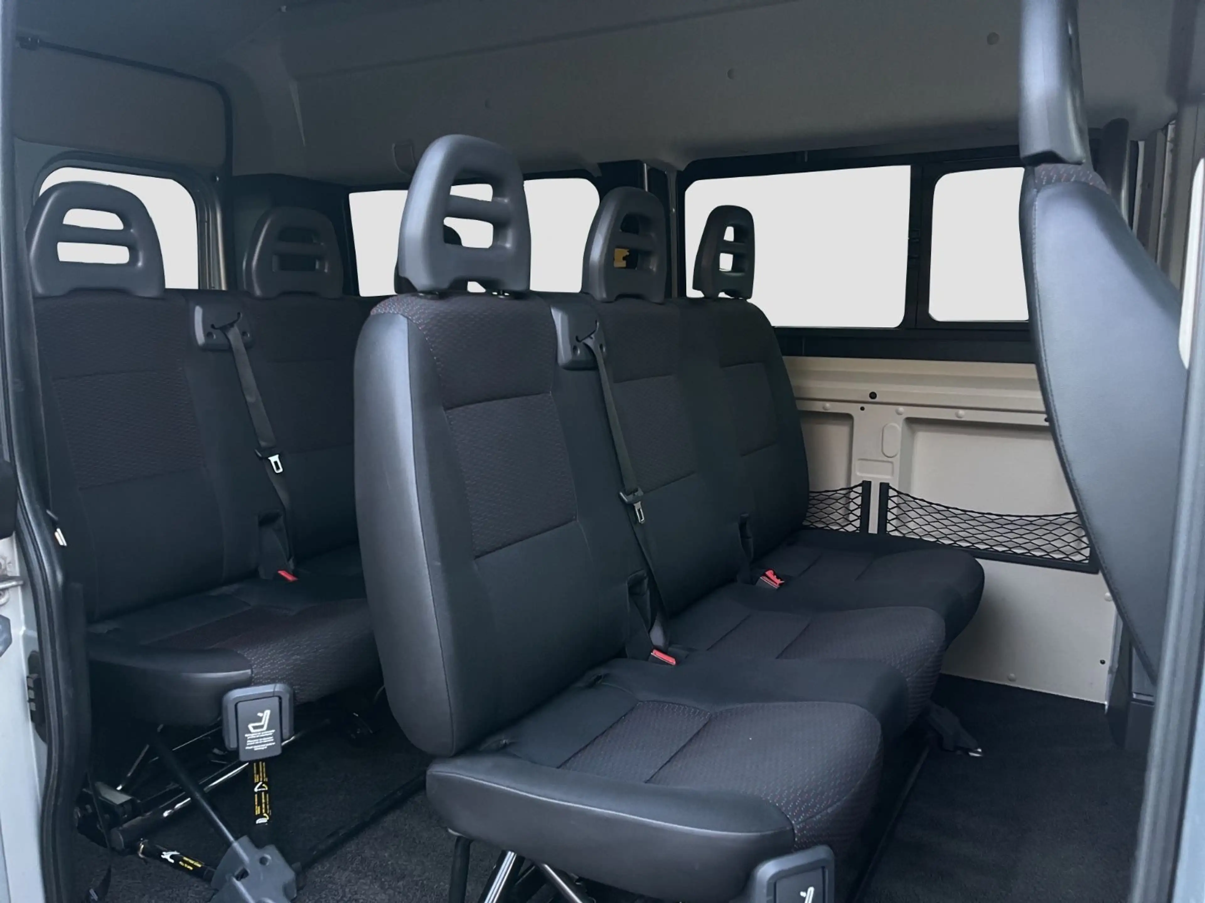 Peugeot Boxer Kombi L2H2/Klima/SHZ/Kamera/8-Sitz Luxus — photo 13