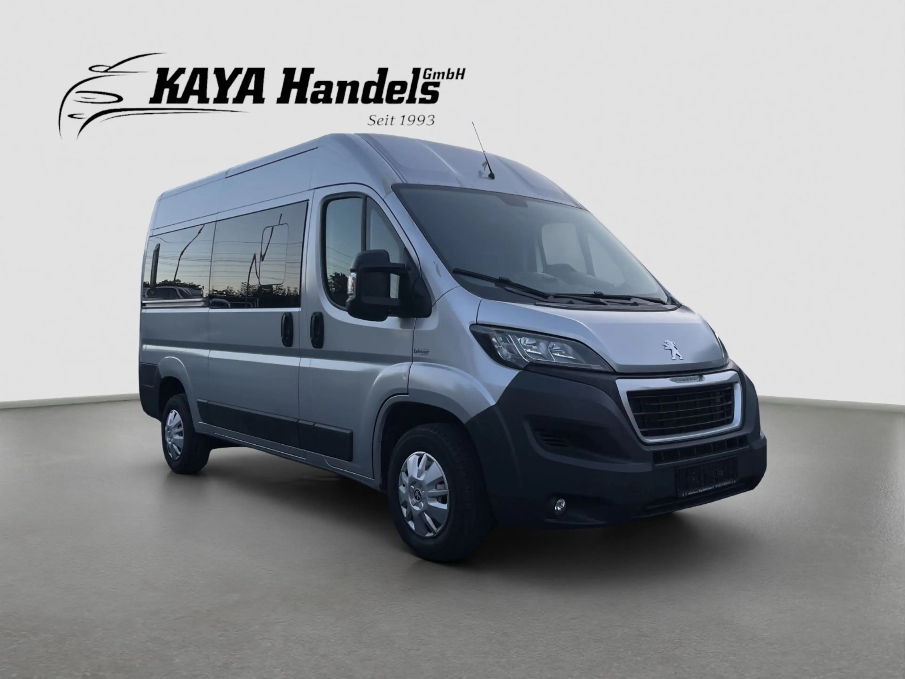 Peugeot Boxer Kombi L2H2/Klima/SHZ/Kamera/8-Sitz Luxus