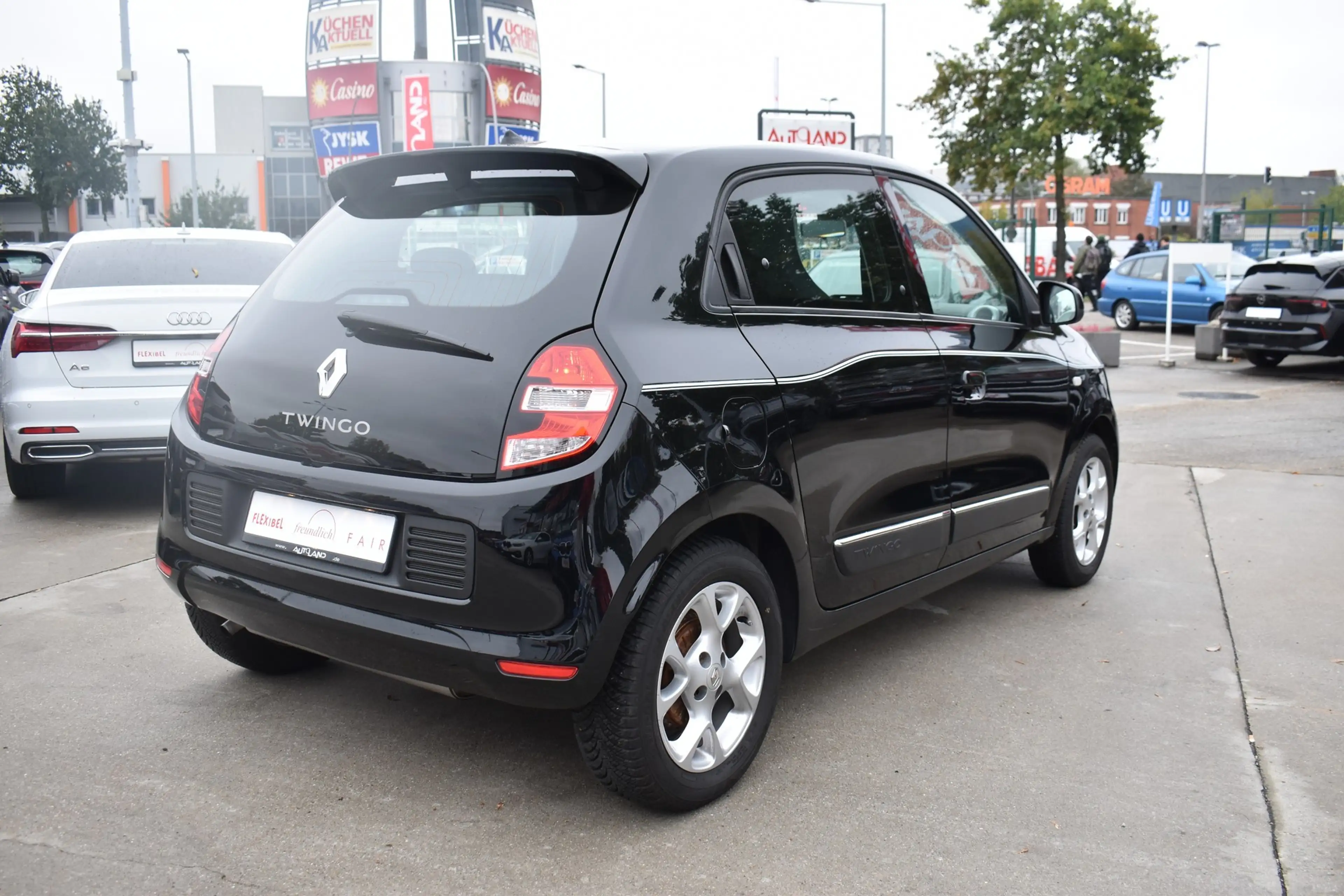 Renault Twingo 1.0 Urban Night Sitzheizung Kamera Navi — photo 6