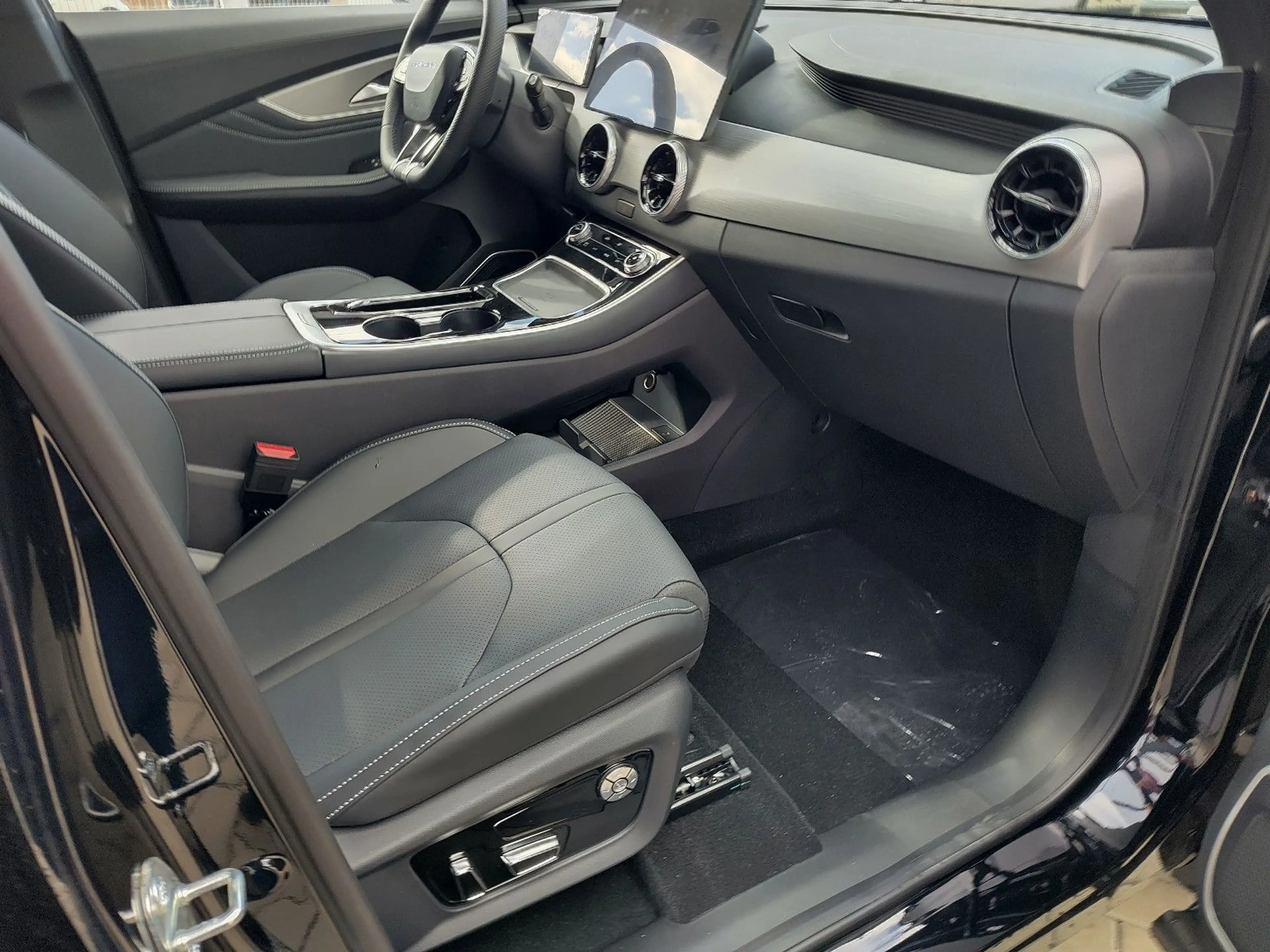 DFM Forthing 5 REEV Range Extender — photo 14