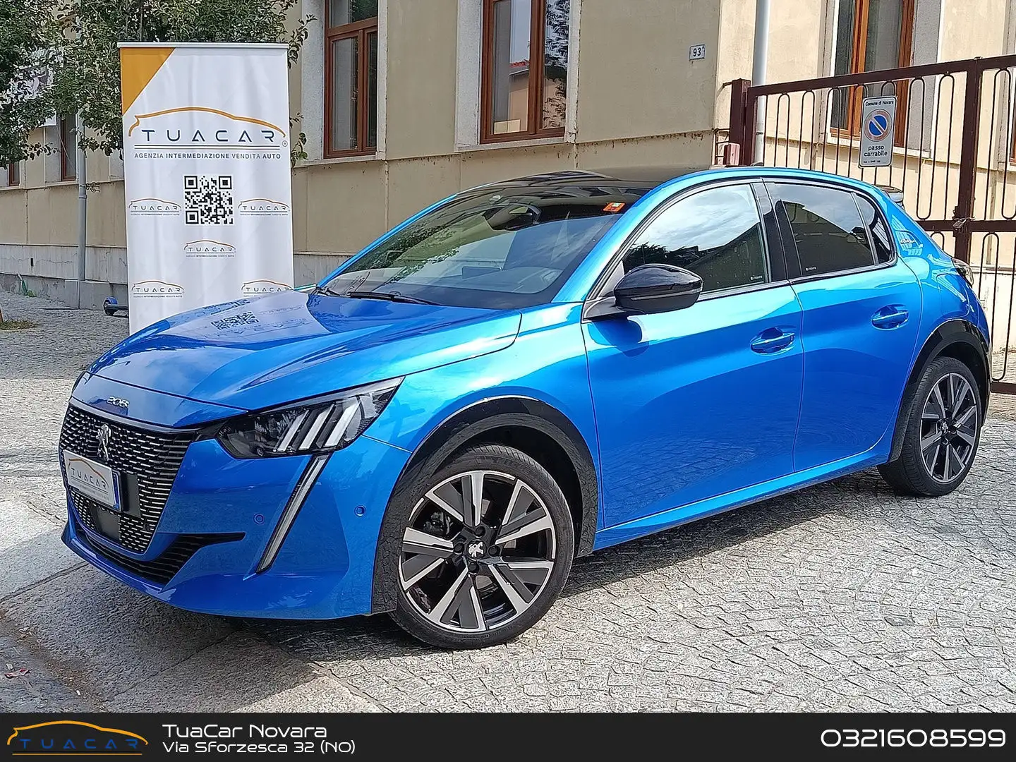 Peugeot 208 GT Line 1.2 PureTech 130 Blu/Azzurro - 1