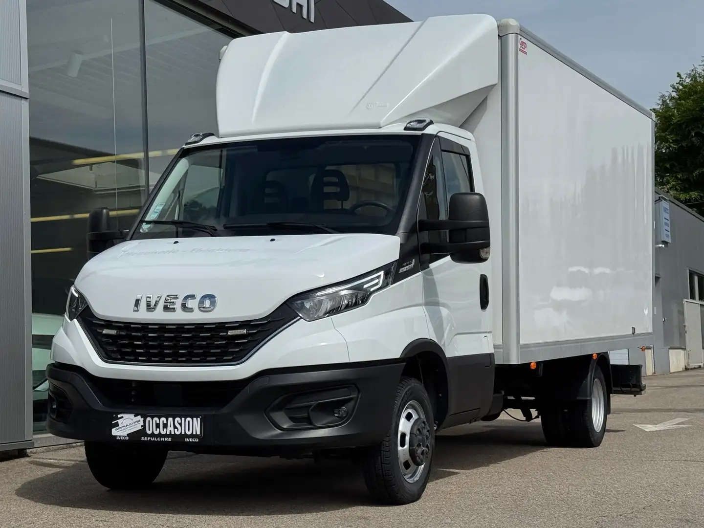 Iveco Daily 3.0L 211CV Hi-Matic caisse poly.  29.700 EUR HTVA Білий - 1