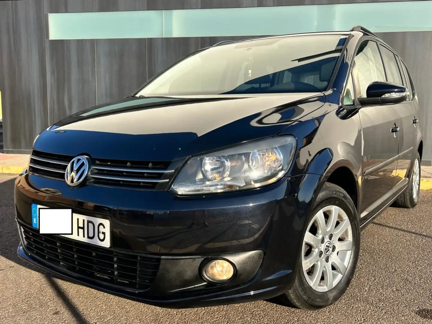 Volkswagen Touran 1.6TDI Edition 105 Noir - 1