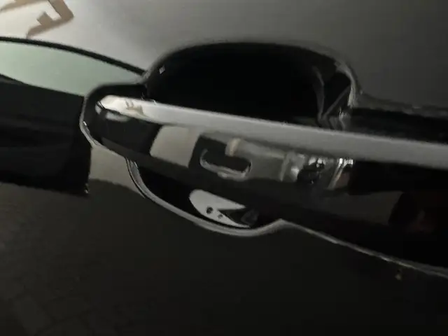 Audi A4 view 14