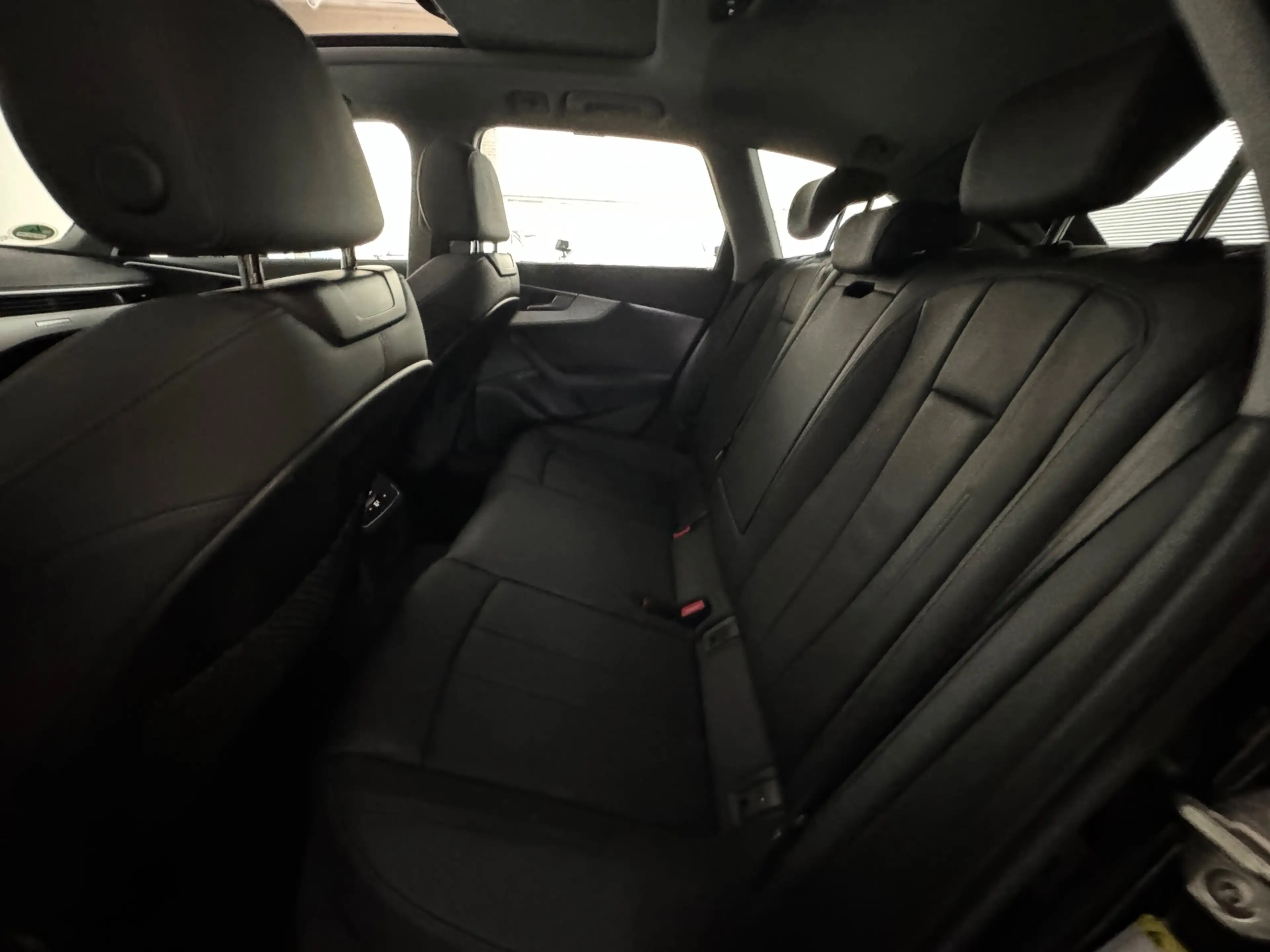 Audi A4 AVANT 40 TFSI quattro S edition Pano|Memory|Trekha — photo 34