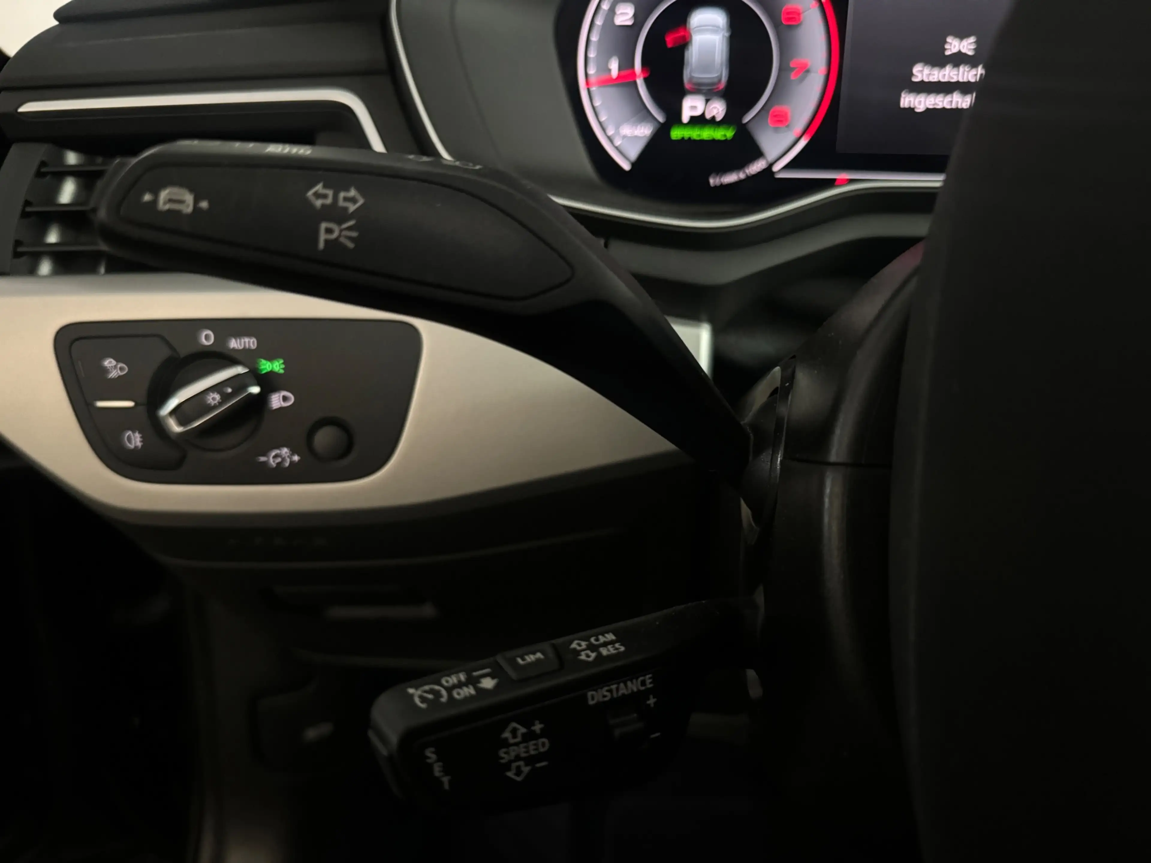 Audi A4 AVANT 40 TFSI quattro S edition Pano|Memory|Trekha — photo 19