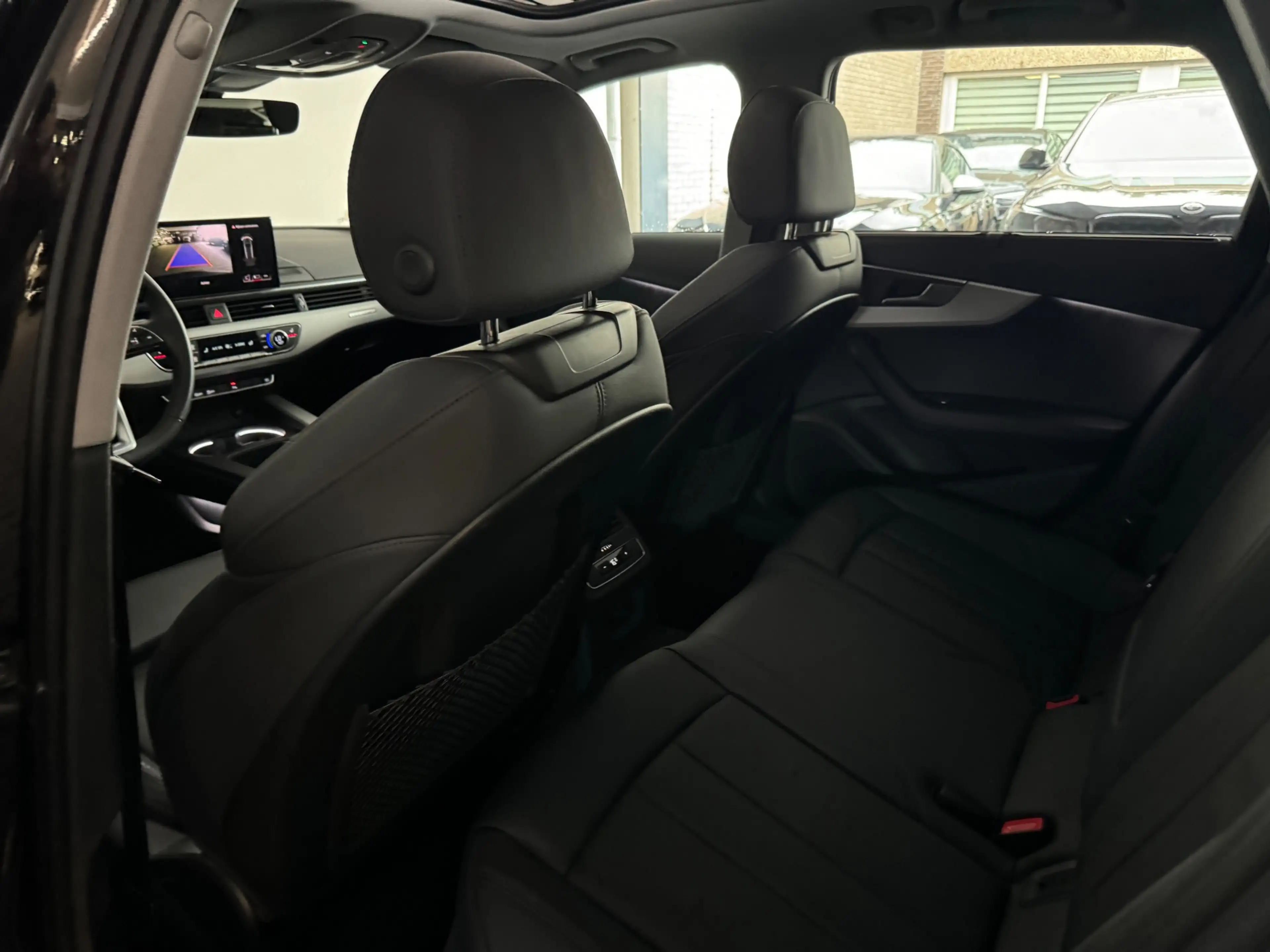 Audi A4 AVANT 40 TFSI quattro S edition Pano|Memory|Trekha — photo 33