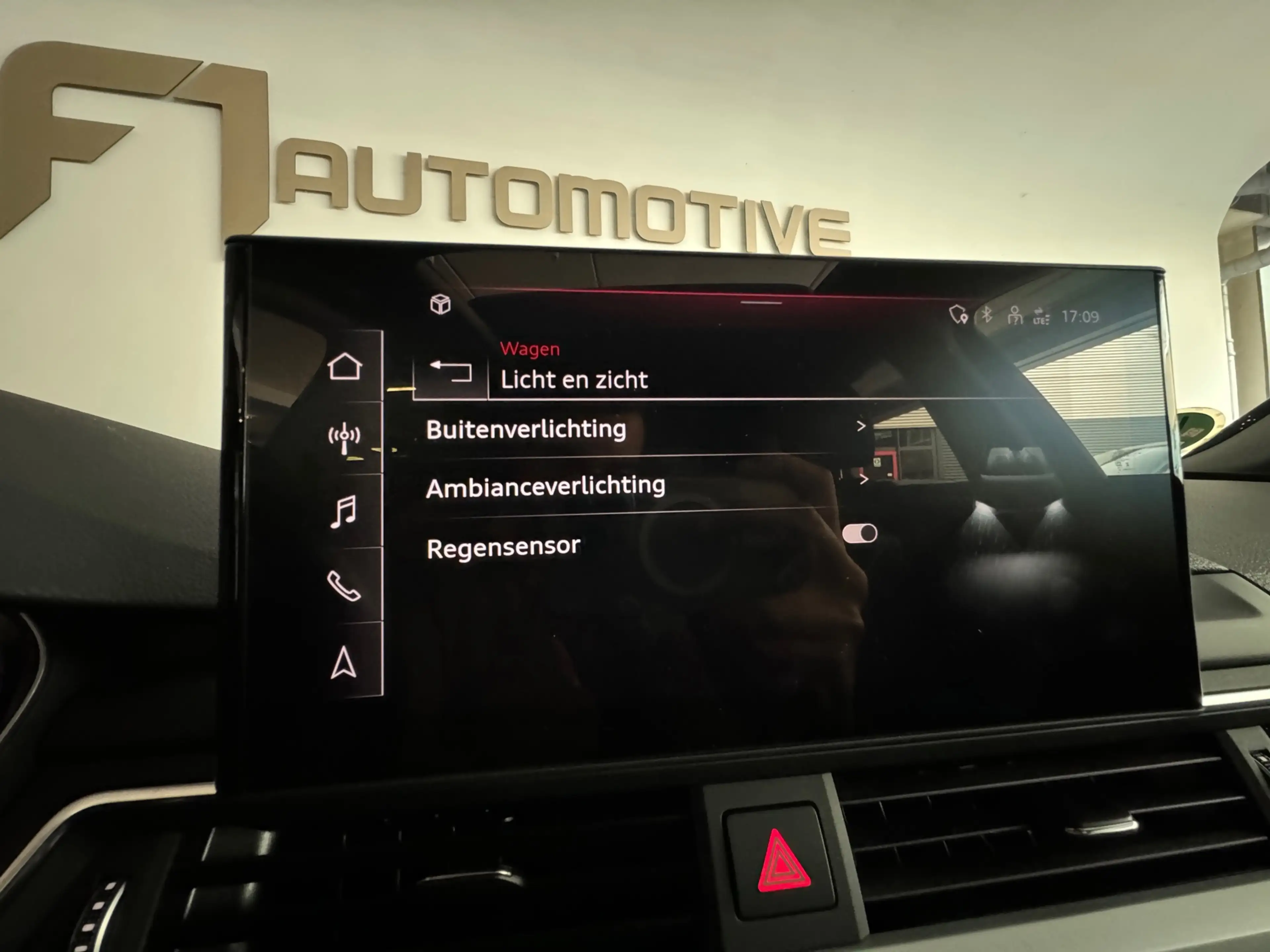 Audi A4 AVANT 40 TFSI quattro S edition Pano|Memory|Trekha — photo 27