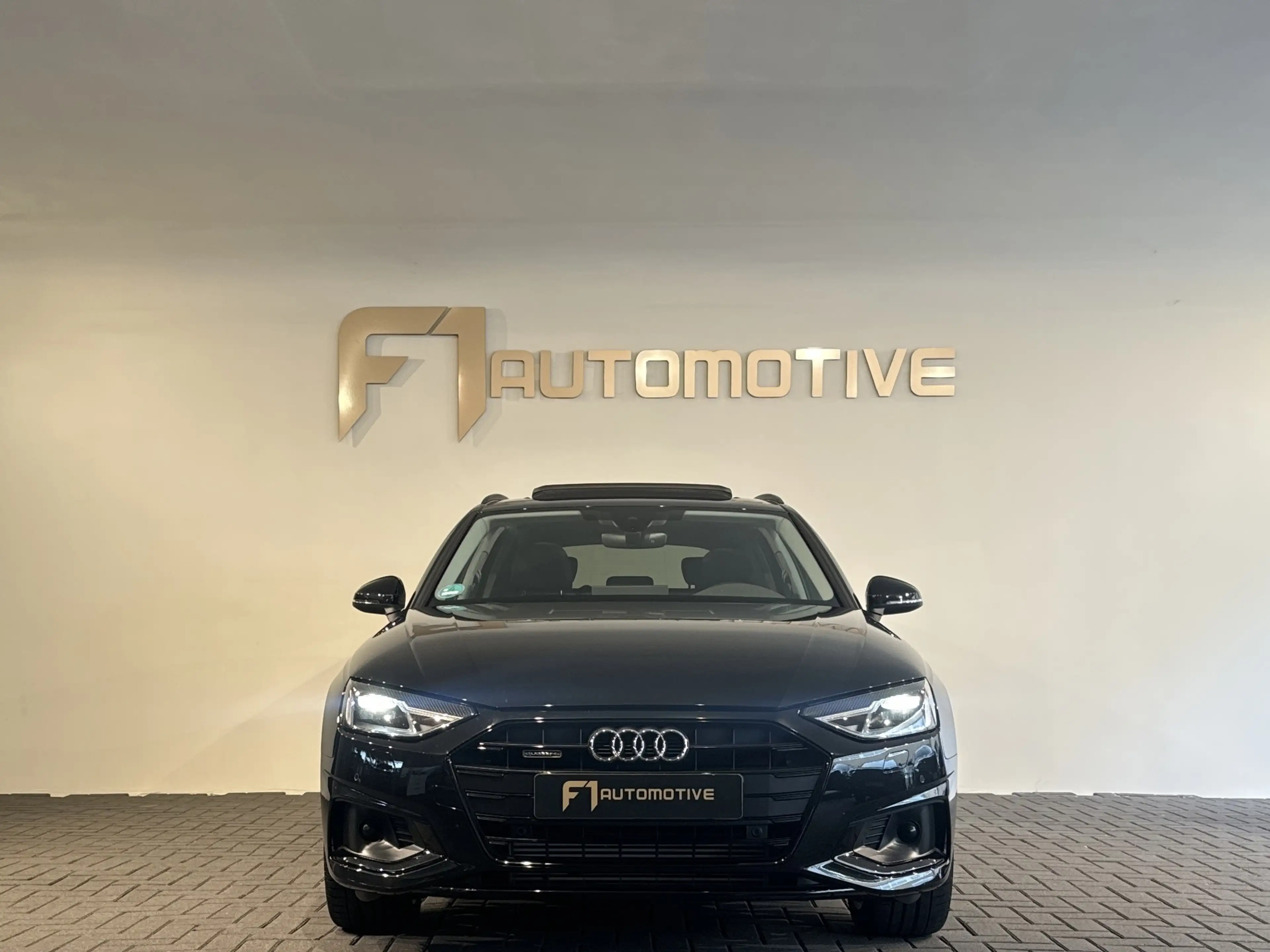 Audi A4 AVANT 40 TFSI quattro S edition Pano|Memory|Trekha — photo 2