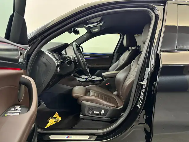 BMW X4 view 12