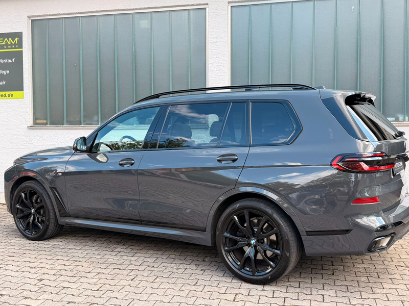 BMW X7 xDrive 40d*M Sport*22 Zoll*AHK*Massage*StdHz* — photo 10