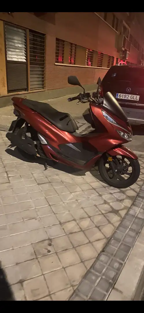 Honda PCX 125 Rojo - 2