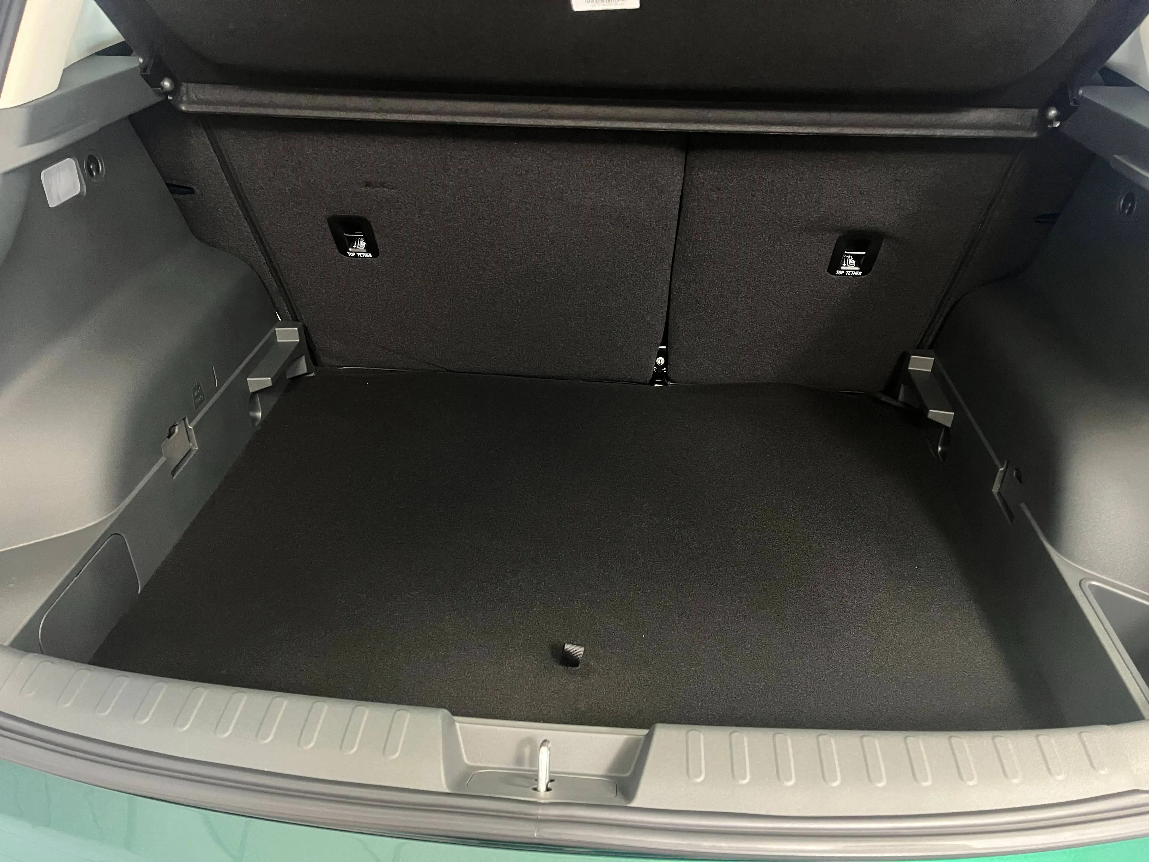 GWM ORA 5 Hybrid Luxury Panorama DACH — photo 9
