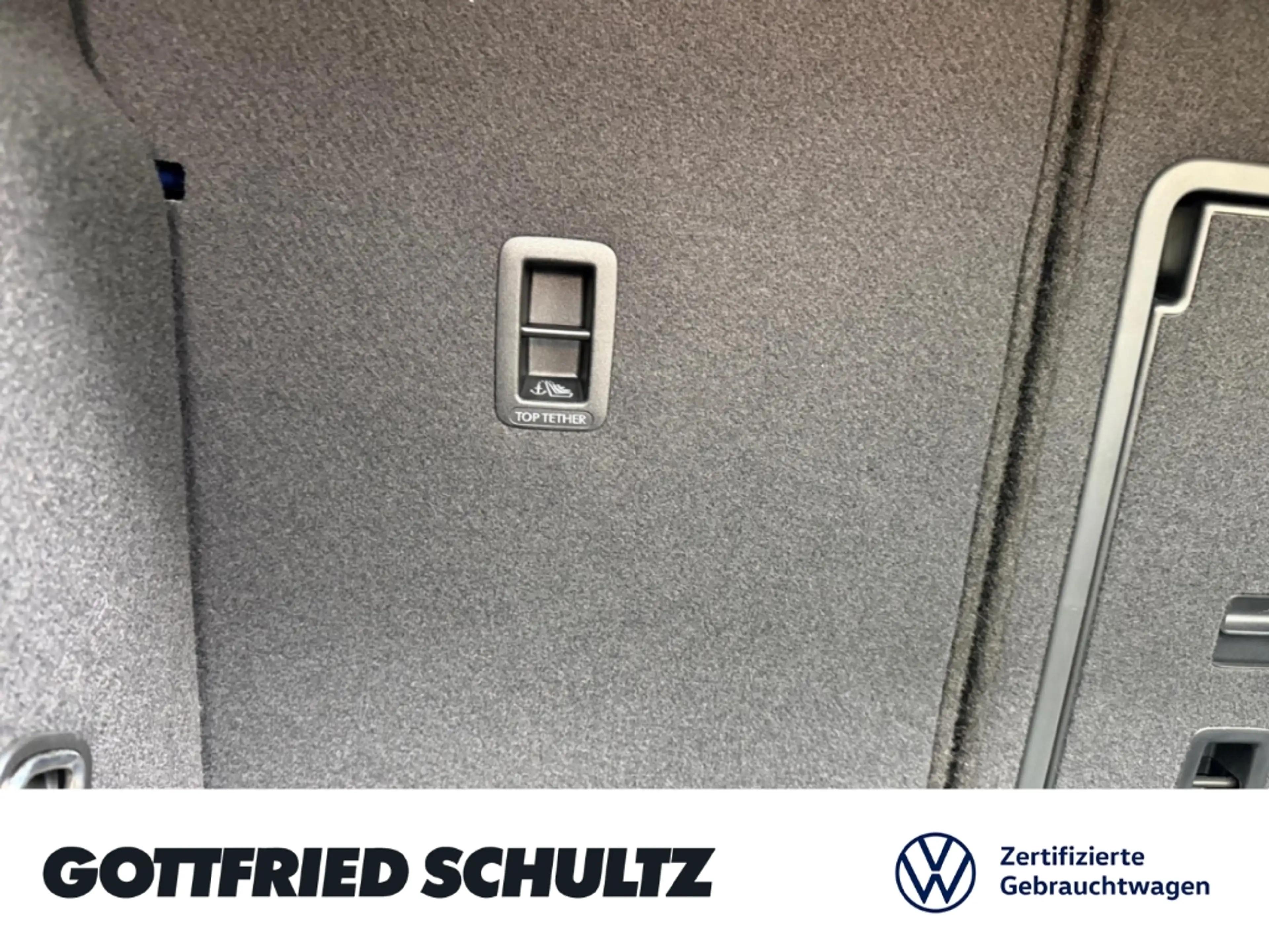 Volkswagen Passat Variant BUSINESS eTSI DSG CARPLAY EINPARKHILFE HEAD-UP NAV — photo 12