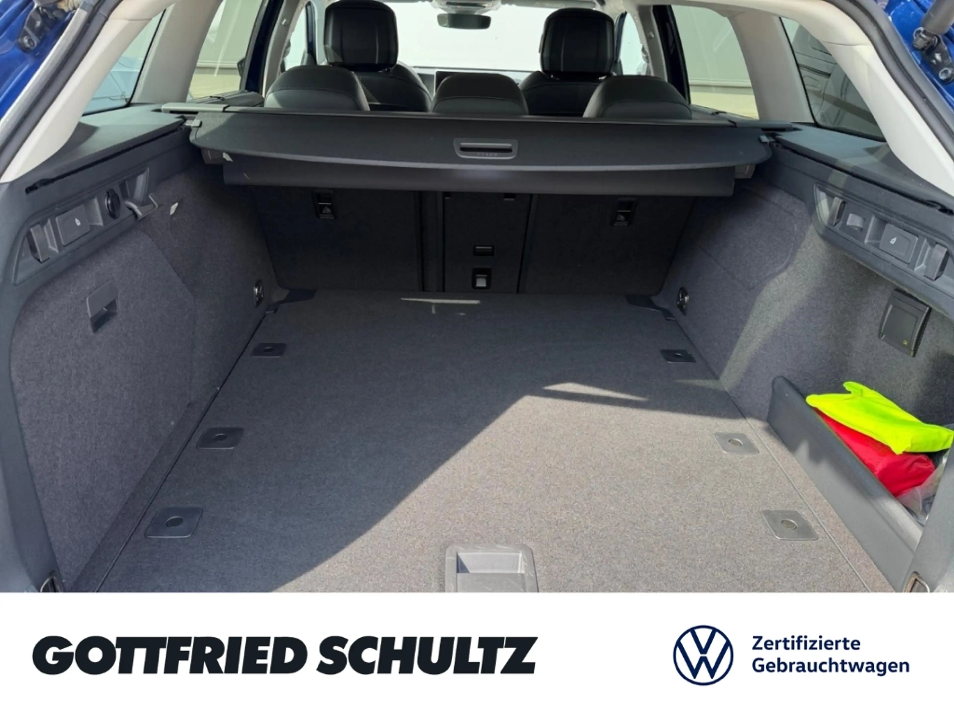Volkswagen Passat Variant BUSINESS eTSI DSG CARPLAY EINPARKHILFE HEAD-UP NAV — photo 10