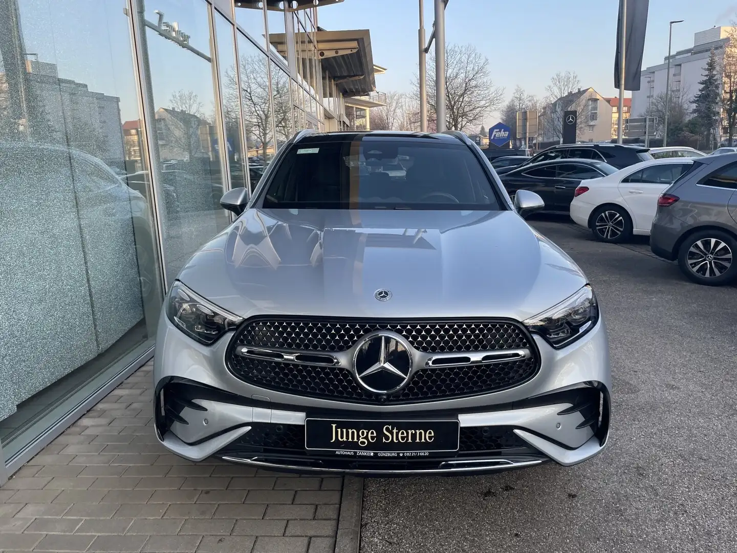 Mercedes-Benz GLC 300 GLC 300 4M AMG *PREMIUM*PANO*AHK*360*KEYLESS*MEMORY Silber - 2