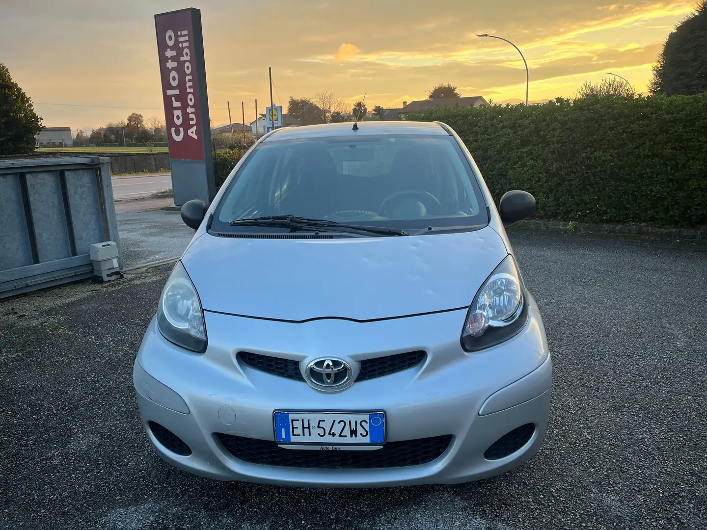 Toyota Aygo Aygo 5 porte 1.0 68cv Sol FL Euro 5 Climatizzatore Silber - 2