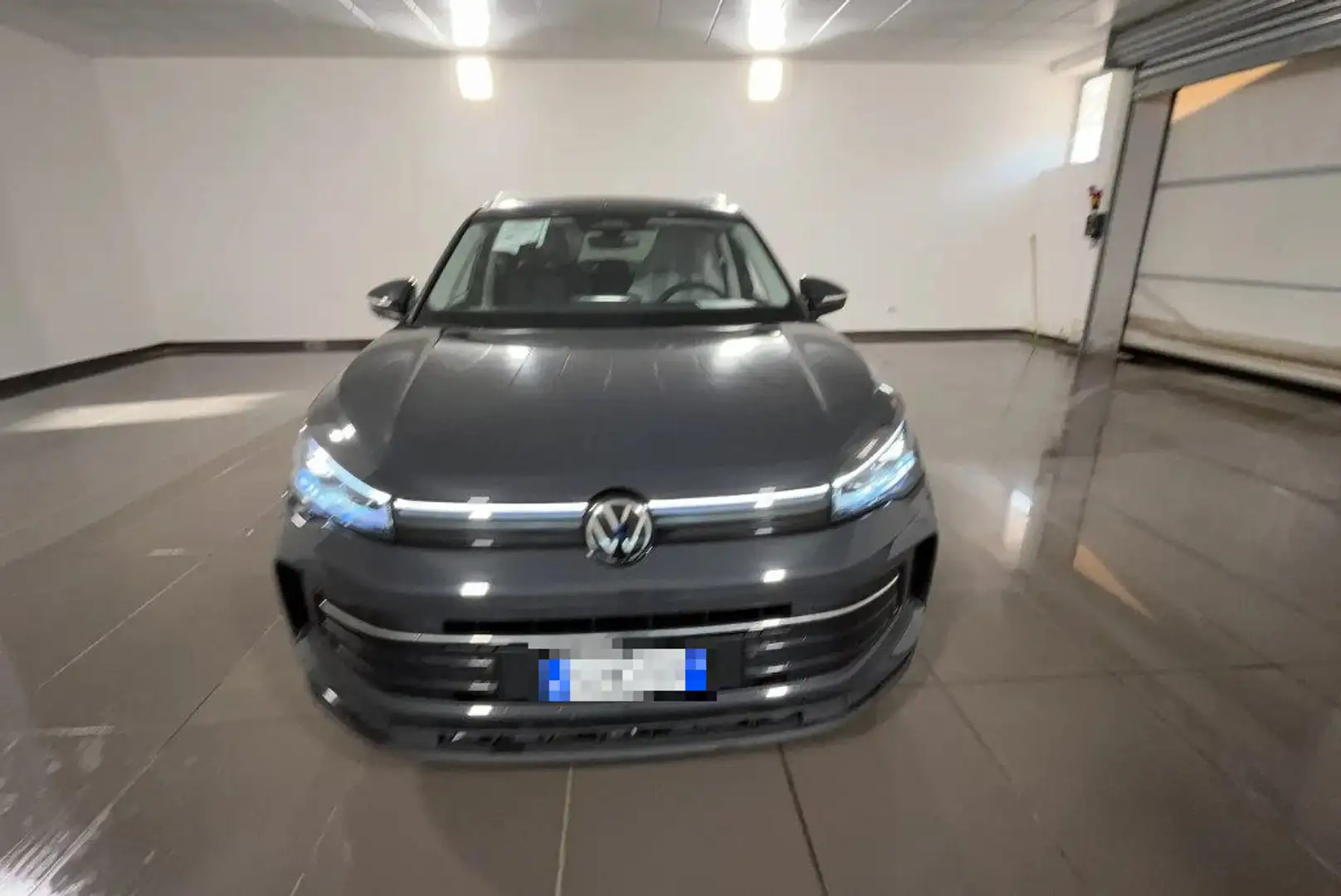 Volkswagen Tiguan 1.5 eTSI 130 CV ACT DSG Edition Plus Grigio - 2