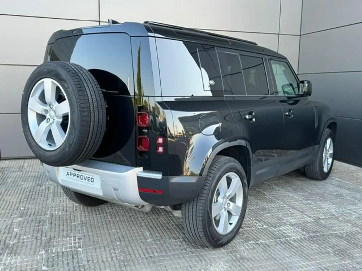 Land Rover Defender 2.0 404E PHEV SE 110 AUTO 4WD 404 5P Noir - 1