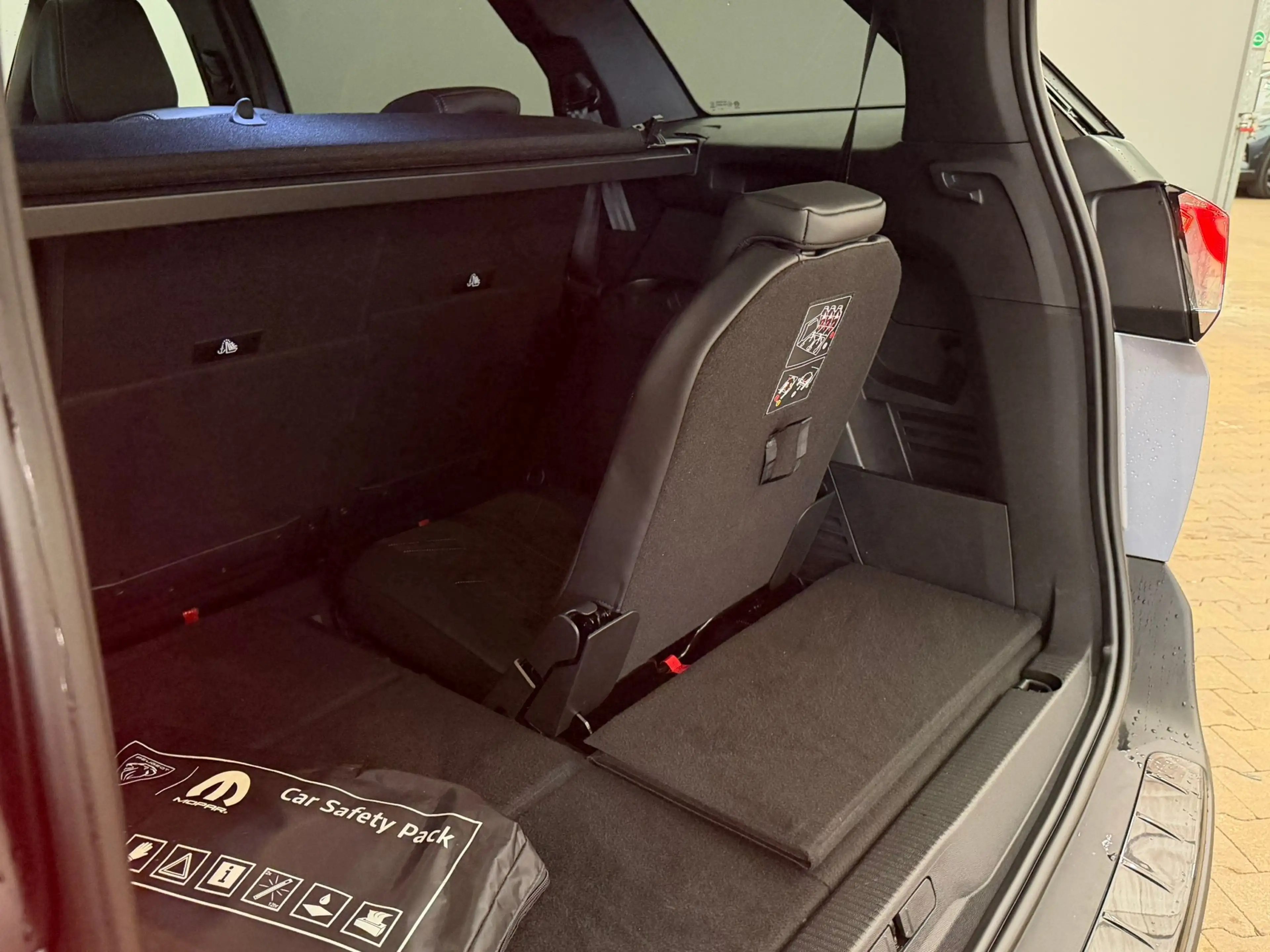 Peugeot 5008 1.2 Hybrid GT Panorama Dak | Elek. Stoelen met Mas — photo 16