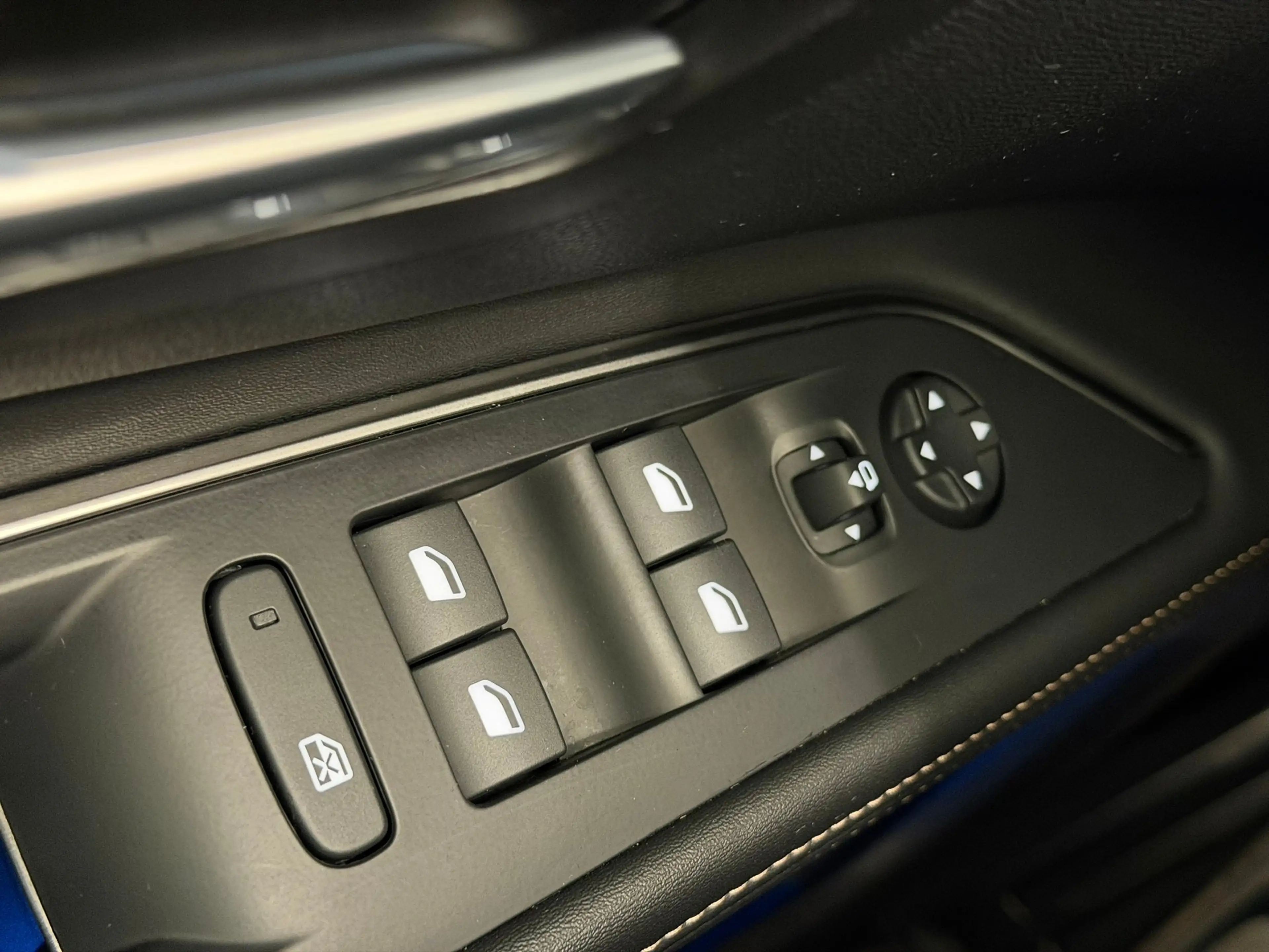 Peugeot 5008 1.2 Hybrid GT Panorama Dak | Elek. Stoelen met Mas — photo 24