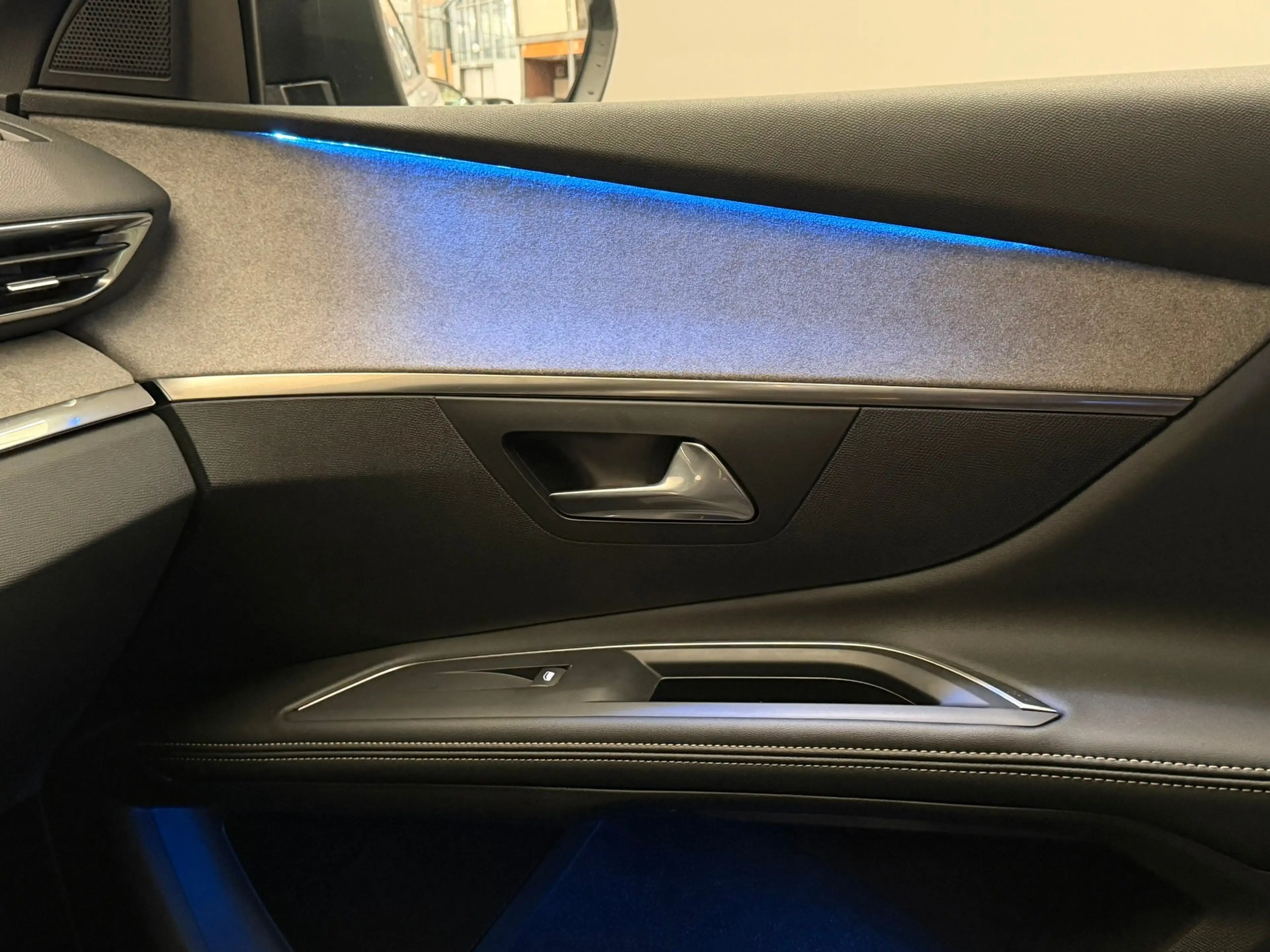 Peugeot 5008 1.2 Hybrid GT Panorama Dak | Elek. Stoelen met Mas — photo 35
