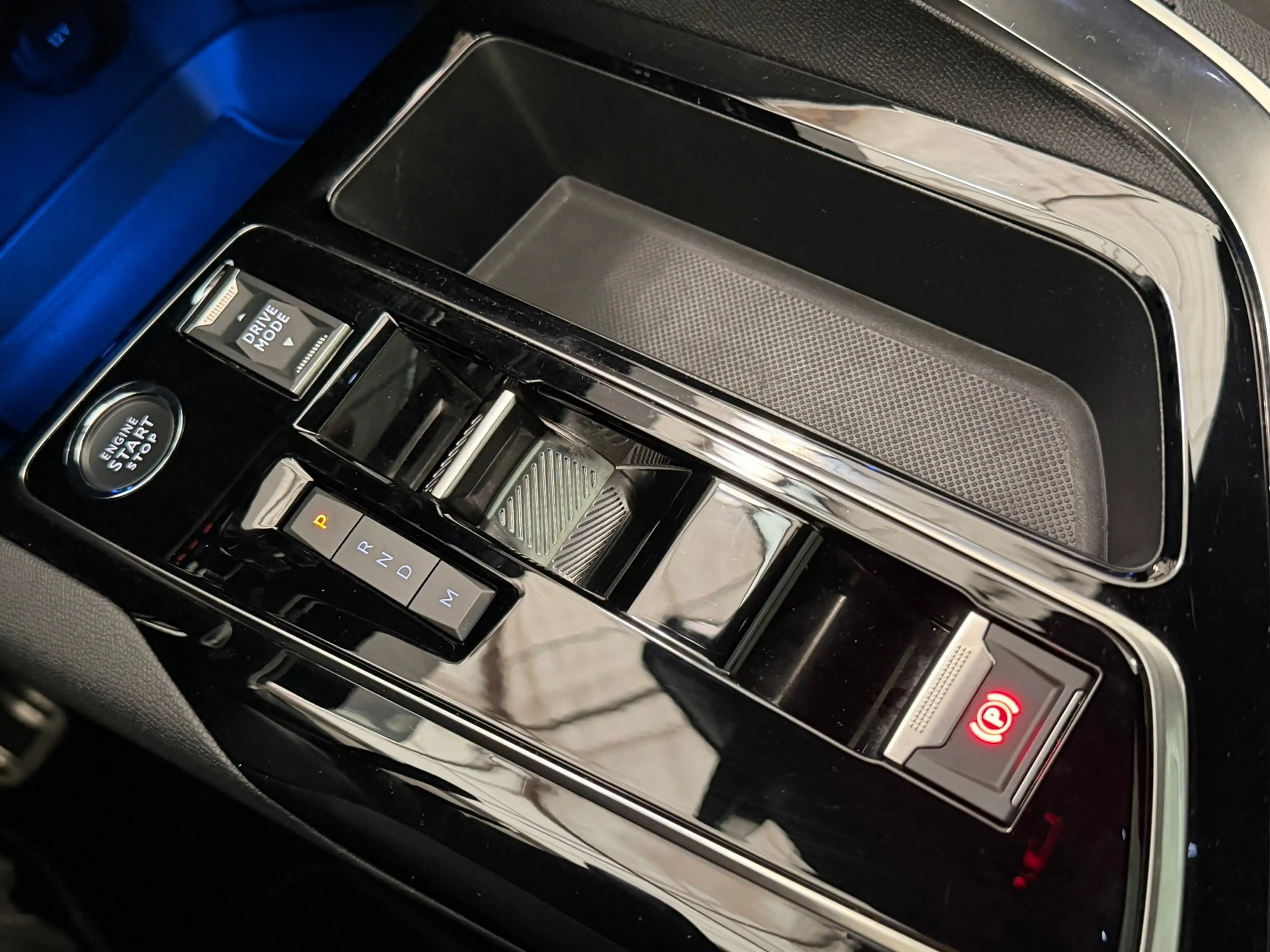 Peugeot 5008 1.2 Hybrid GT Panorama Dak | Elek. Stoelen met Mas — photo 37