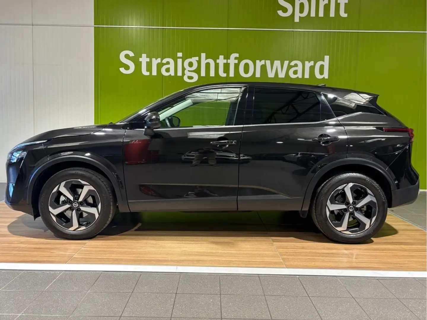 Nissan Qashqai 1,3 MHEV N-Connecta |navi|360°camara|adap.cruise|a Gris - 2