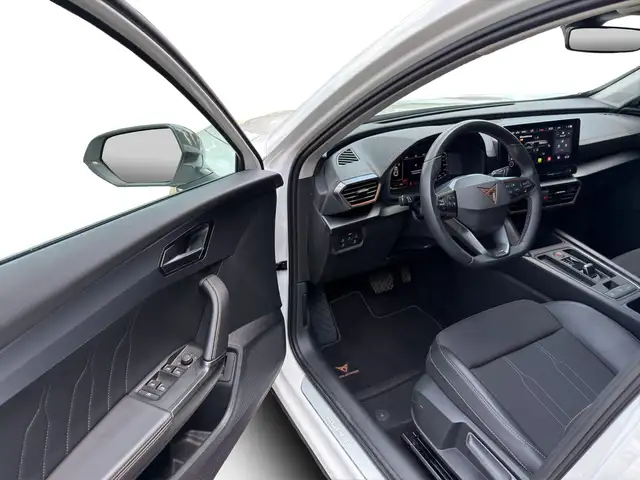 Cupra Formentor view 13
