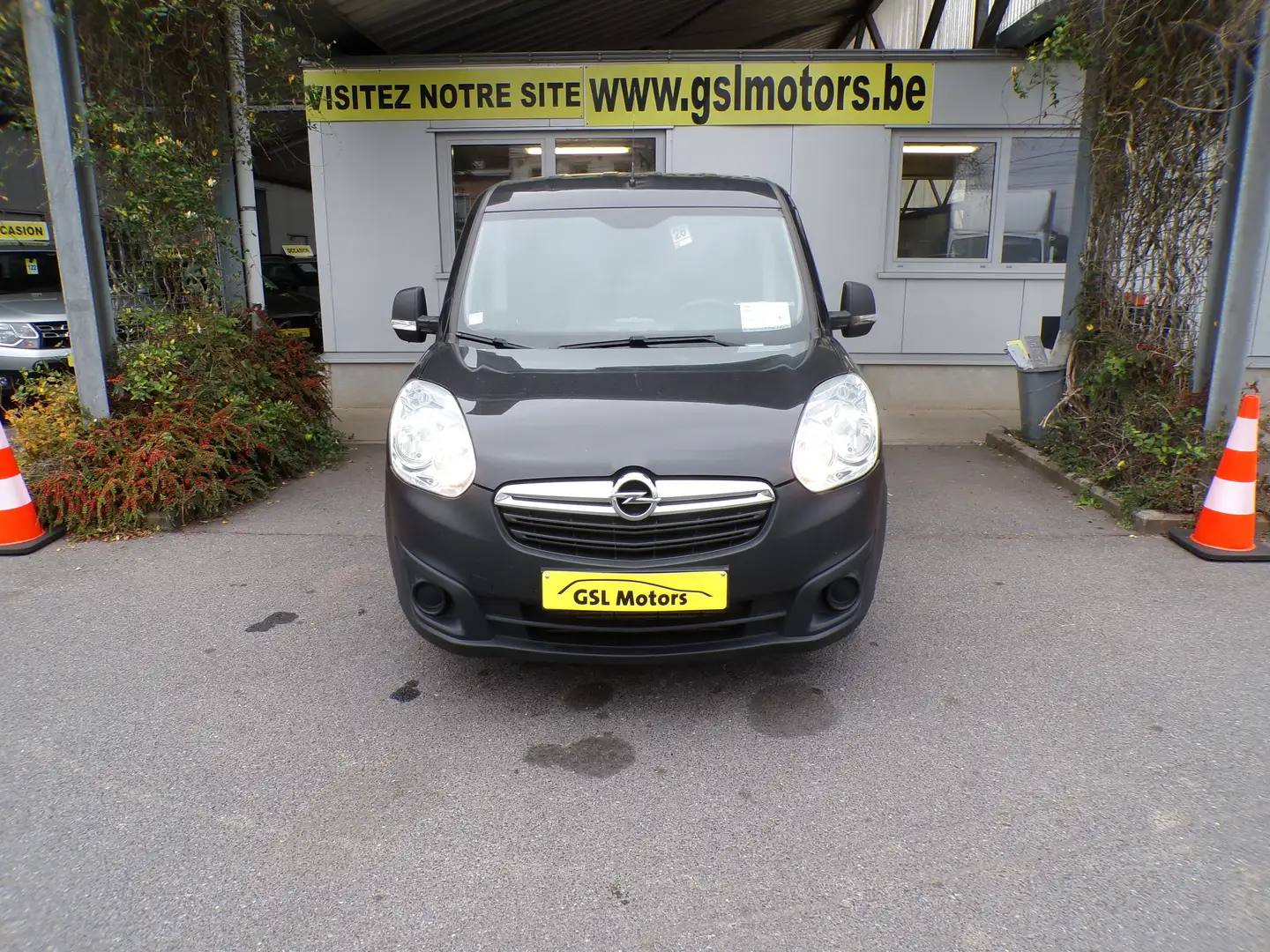 Opel Combo 1.6 TDCi 105cv 2 places noir 12/17 Airco Radio USB Noir - 2