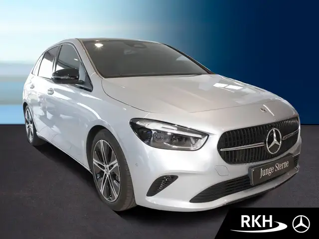 Mercedes-Benz B-Class view 2