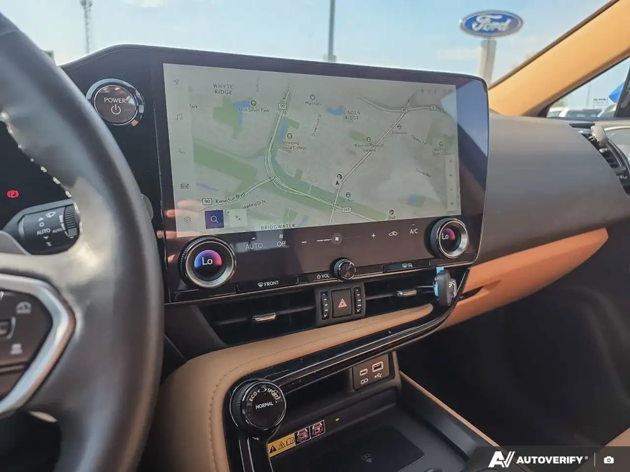 Lexus NX fotografie Lexus NX