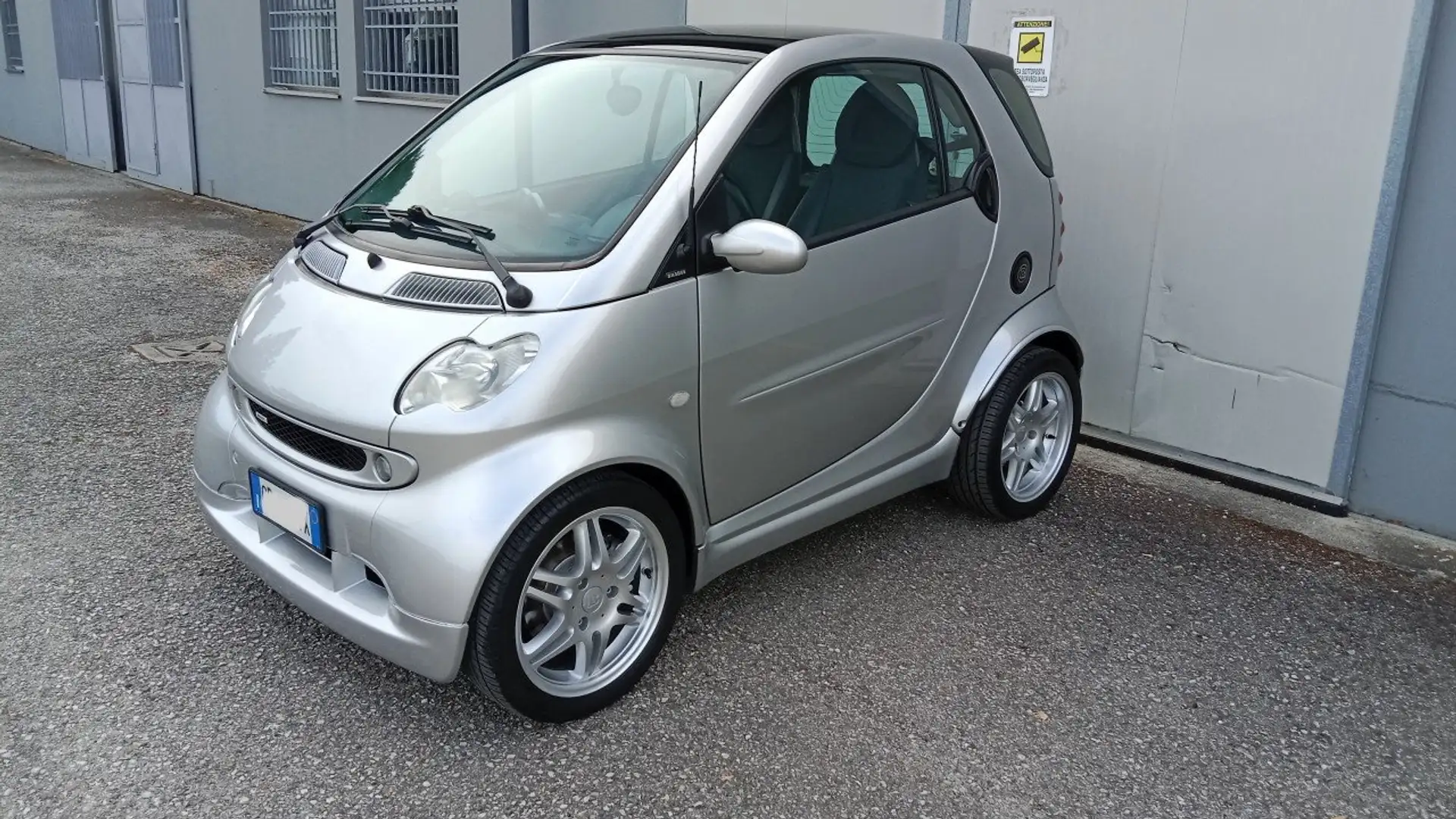 smart brabus 700 - da collezione Stříbrná - 2